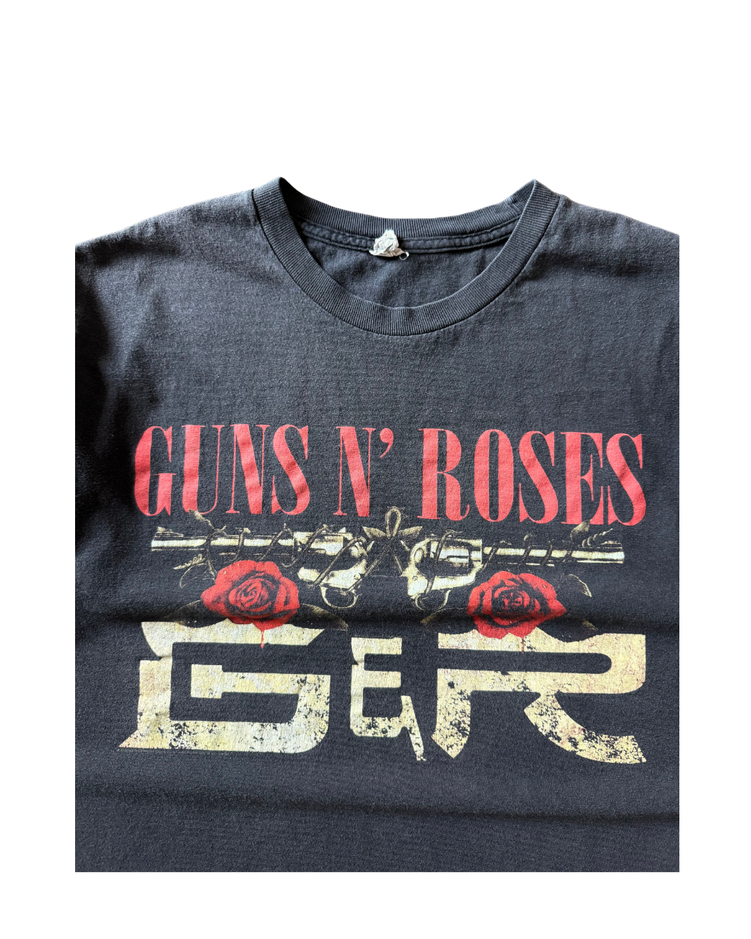 vintage Y2K guns n' roses "pistol" band shirt