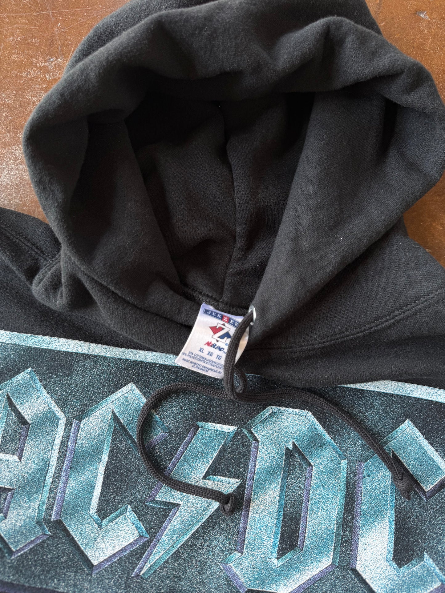 1996 AC/DC "back in black" pullover hoodie (XL)