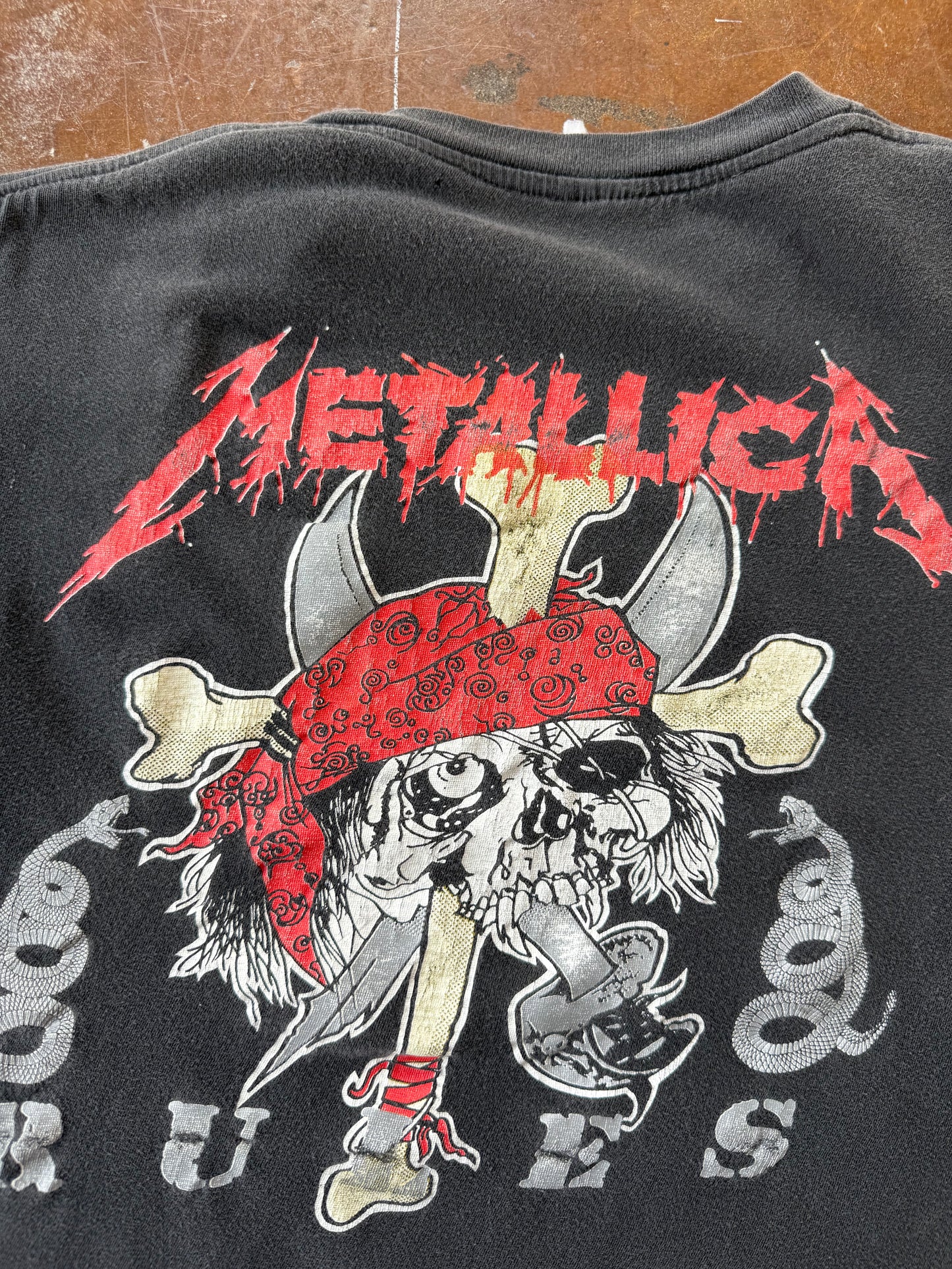 1992 Metallica "serpent" world tour shirt (LARGE)