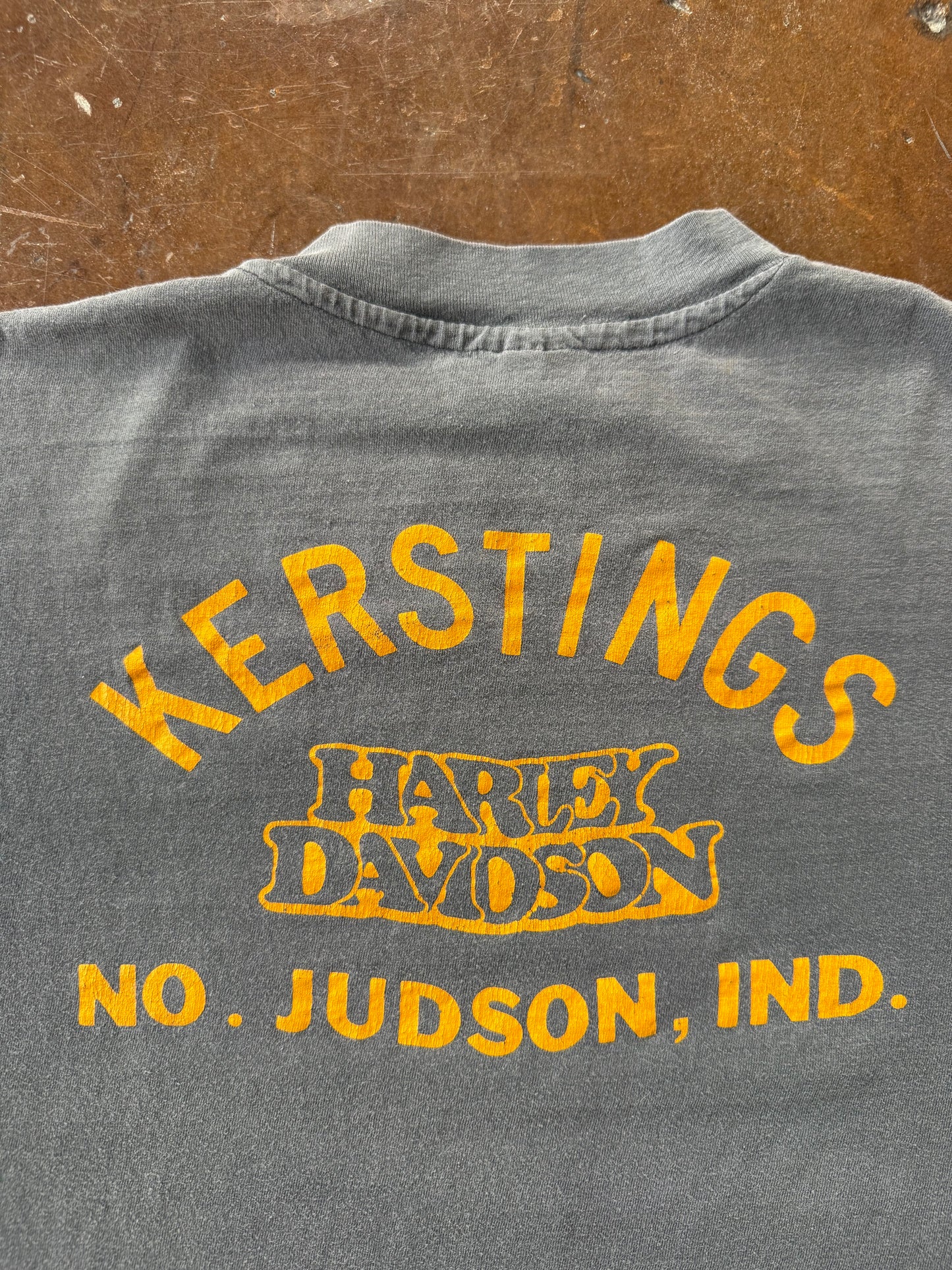 80s faded Harley Davidson "red/gold emblem" biker shirt (LARGE)