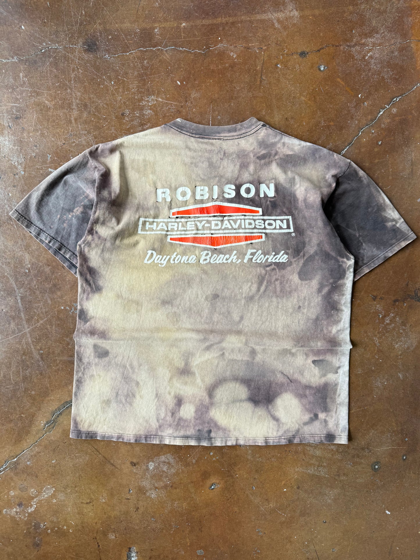 90s heavily faded & distressed Harley Davidson "spellout logo" shirt (XL)
