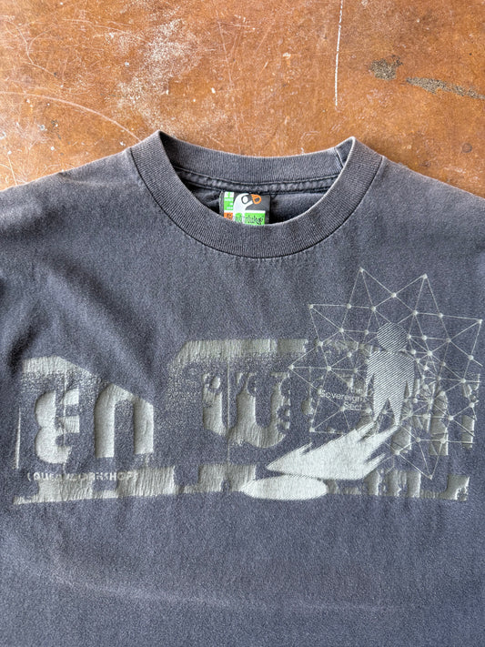 2000s Alien Workshop skate logo shirt (MEDIUM)