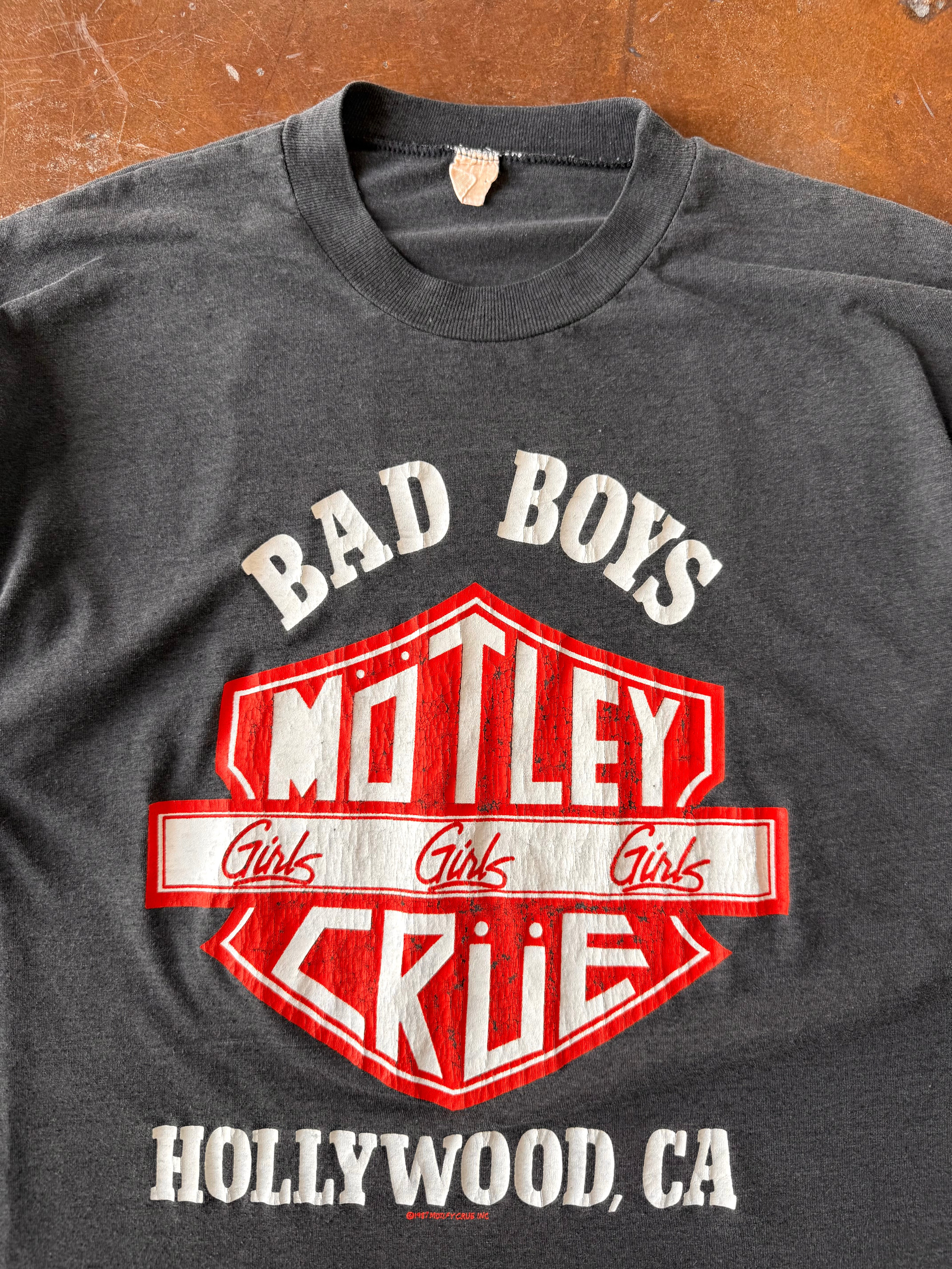1989 Motely Crue "girls, girls, girls" world tour shirt (LARGE)