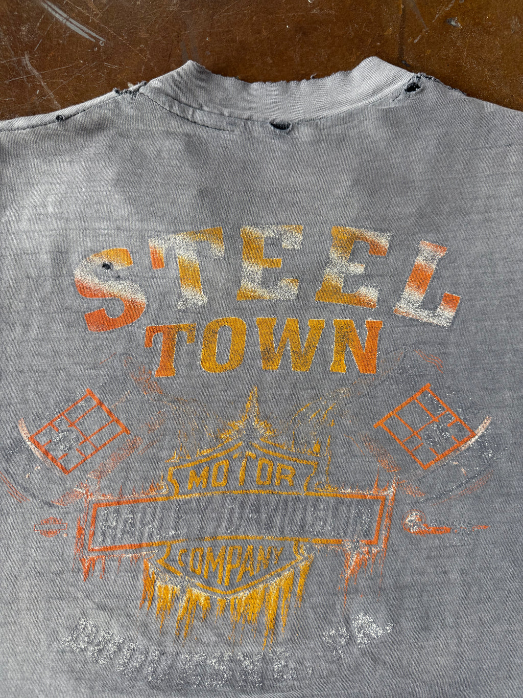 80s faded & distressed Harley Davidson "don't mess with US" biker shirt (LARGE)