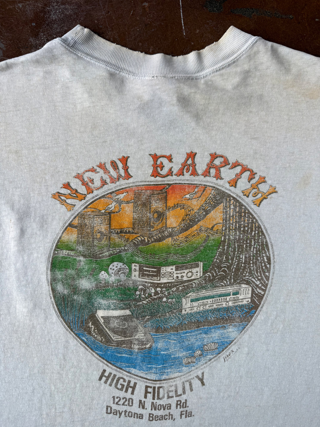 80s New Earth Audio pocket shirt (LARGE)