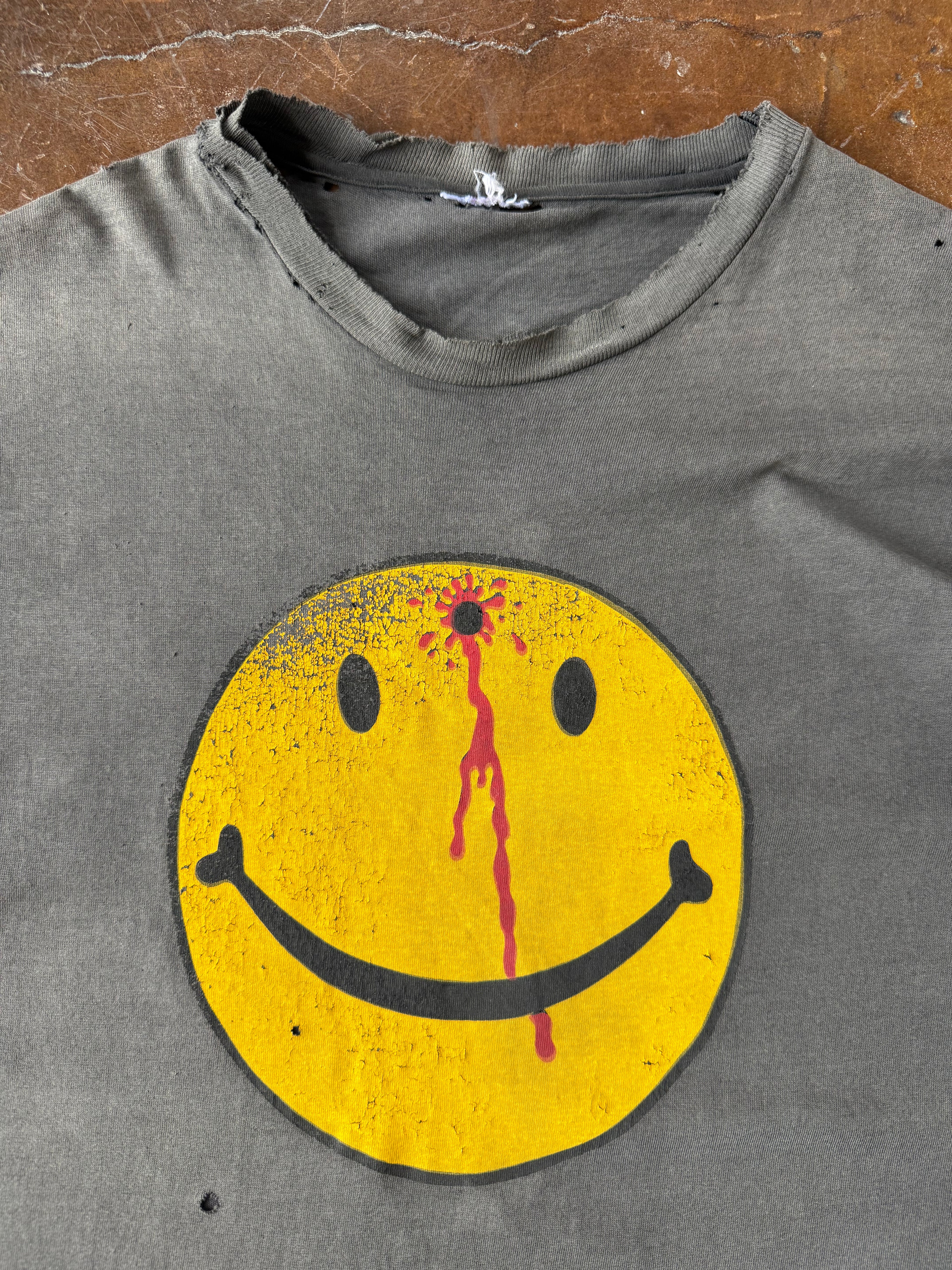 90s faded & distressed Smile gunshot shirt (XL)