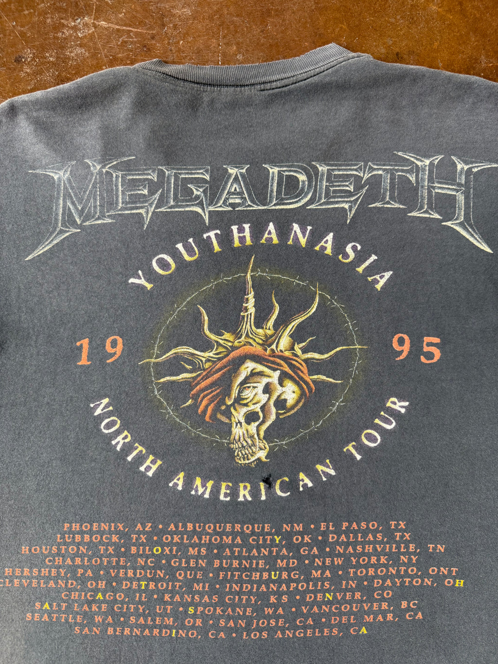 1995 faded Megadeth "youthanasia" band shirt (XL)