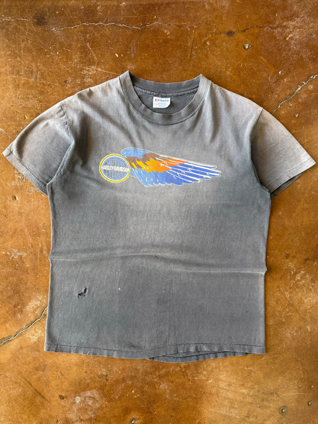 80s faded Harley Davidson "multi-color winged emblem" biker shirt (LARGE)