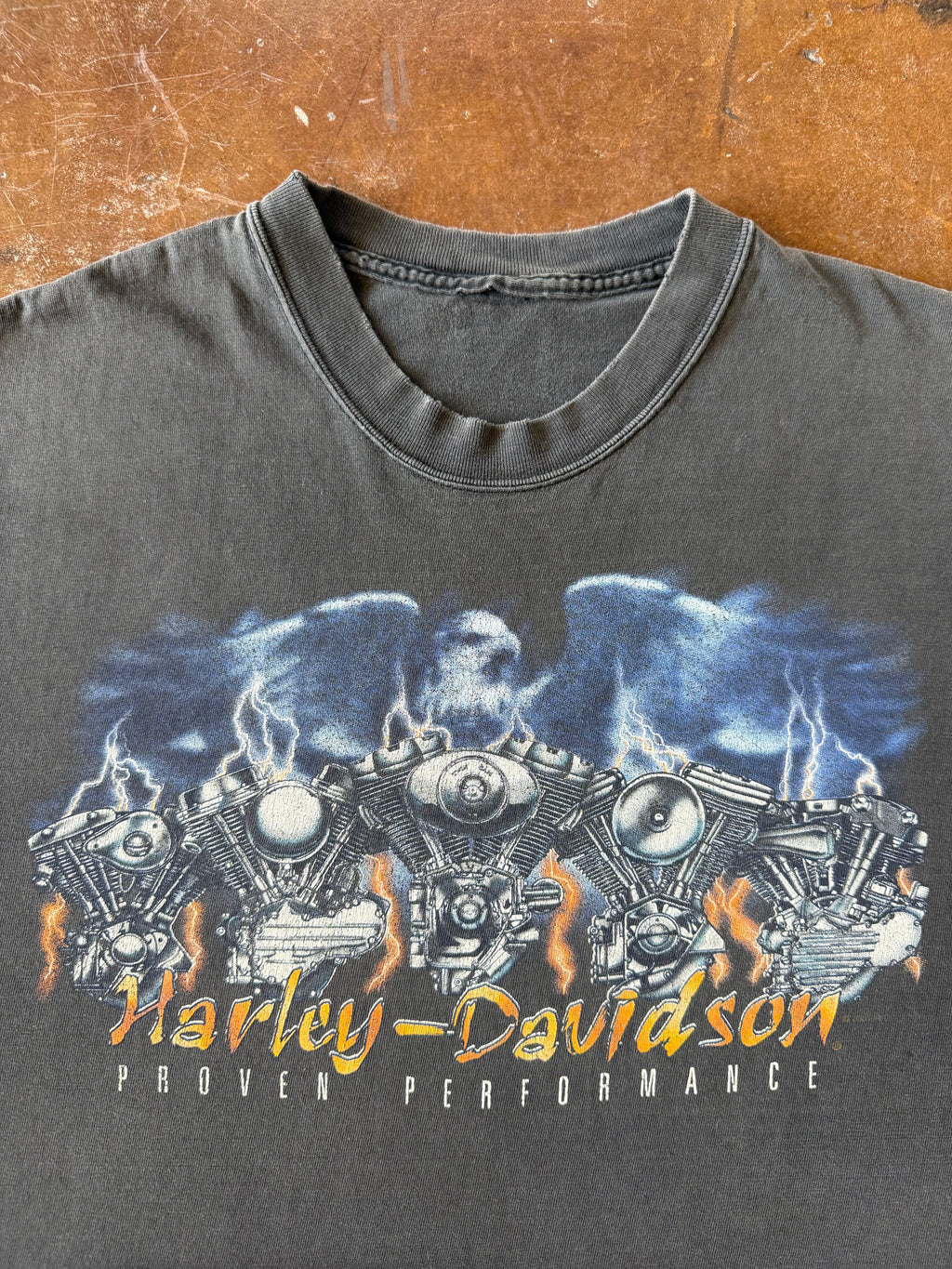 2001 Harley Davidson "engine farm" biker cut-off shirt (LARGE)