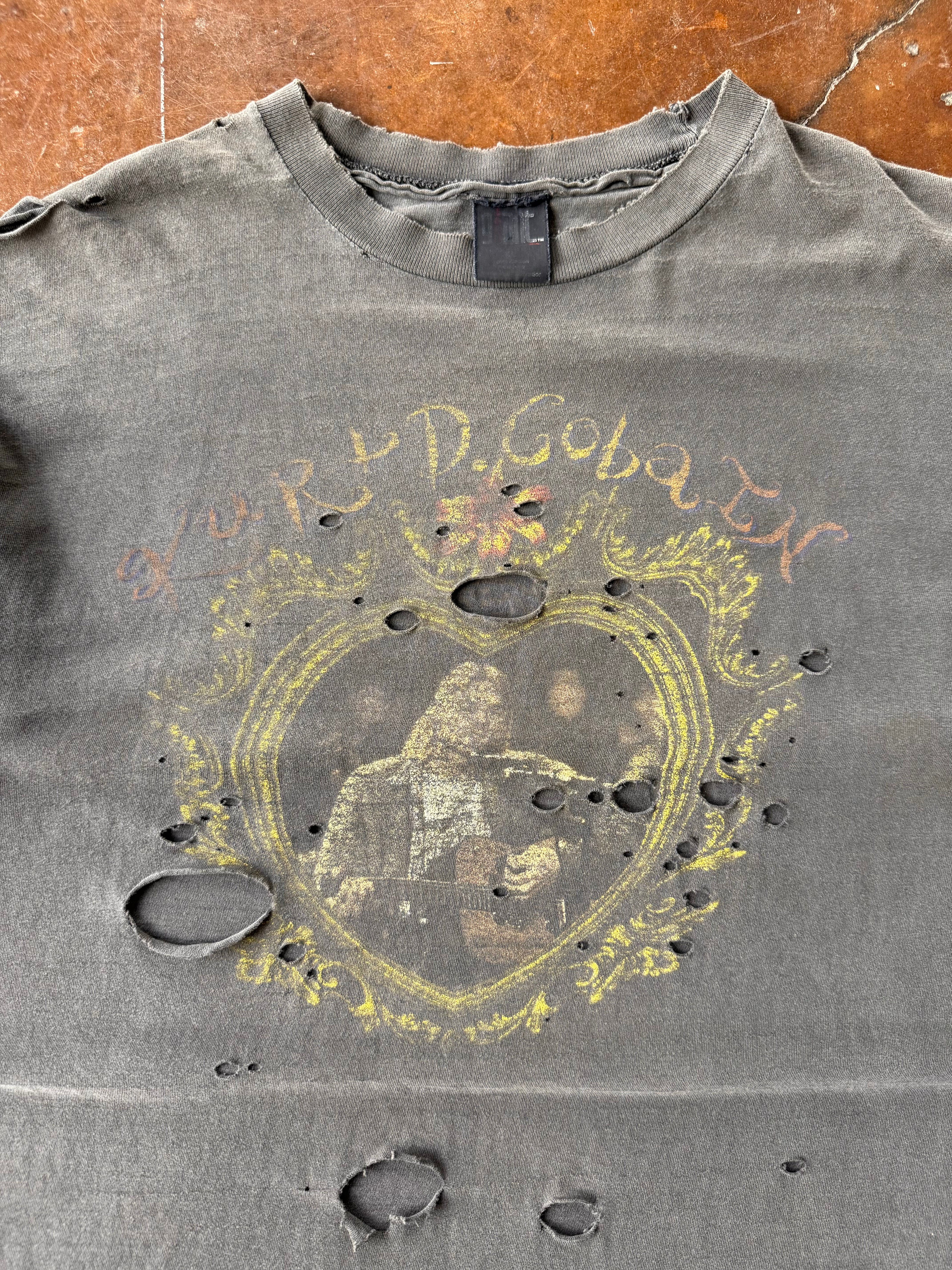 1994 faded & distressed Kurt Cobain memorial shirt (XL)