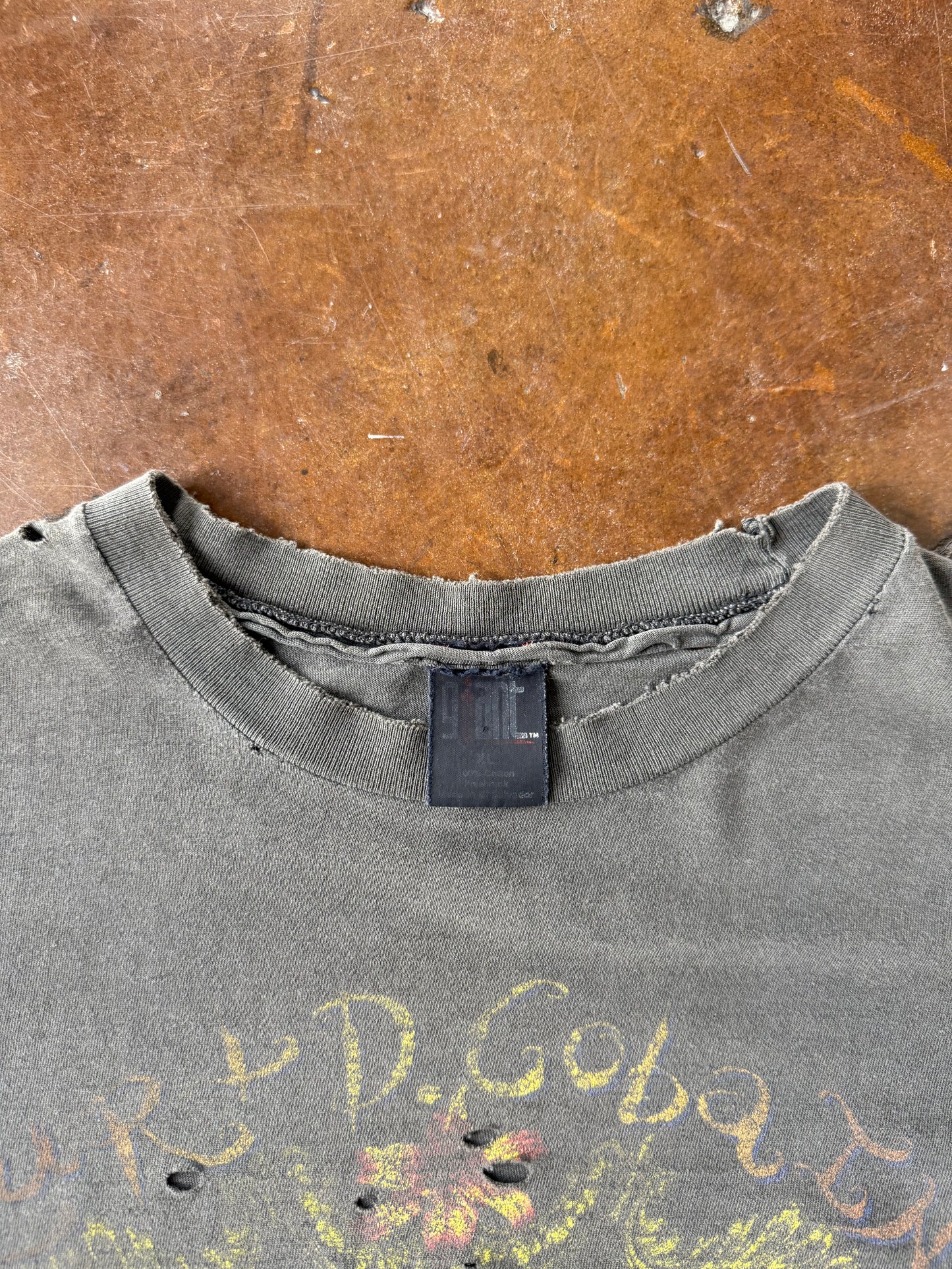 1994 faded & distressed Kurt Cobain memorial shirt (XL)