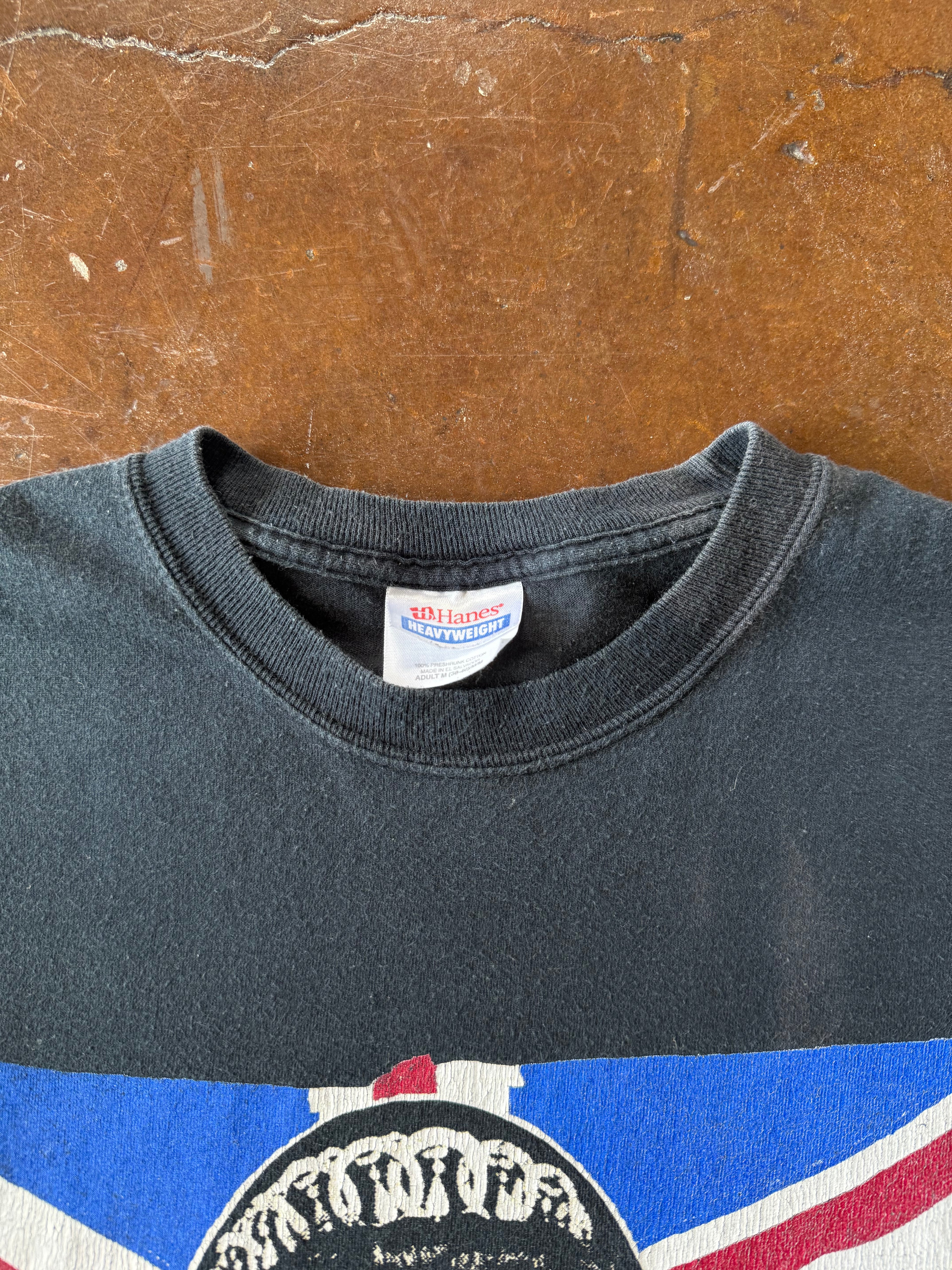 2000s Sex Pistols "god save the queen" band shirt (MEDIUM)