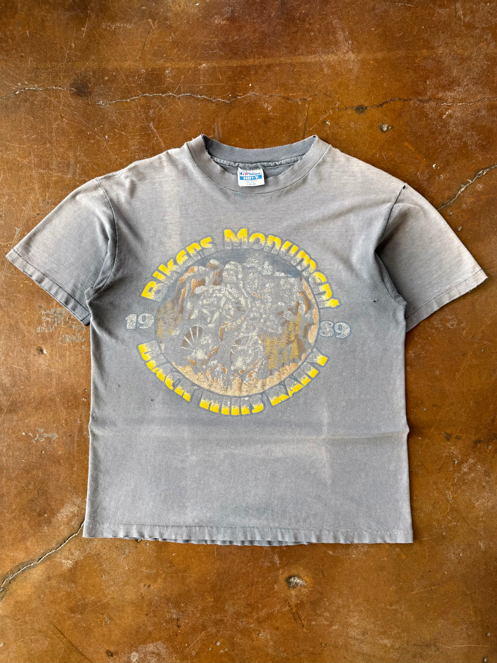 1989 faded Sturgis Black Hills Rally "bikers monument" biker shirt (LARGE)