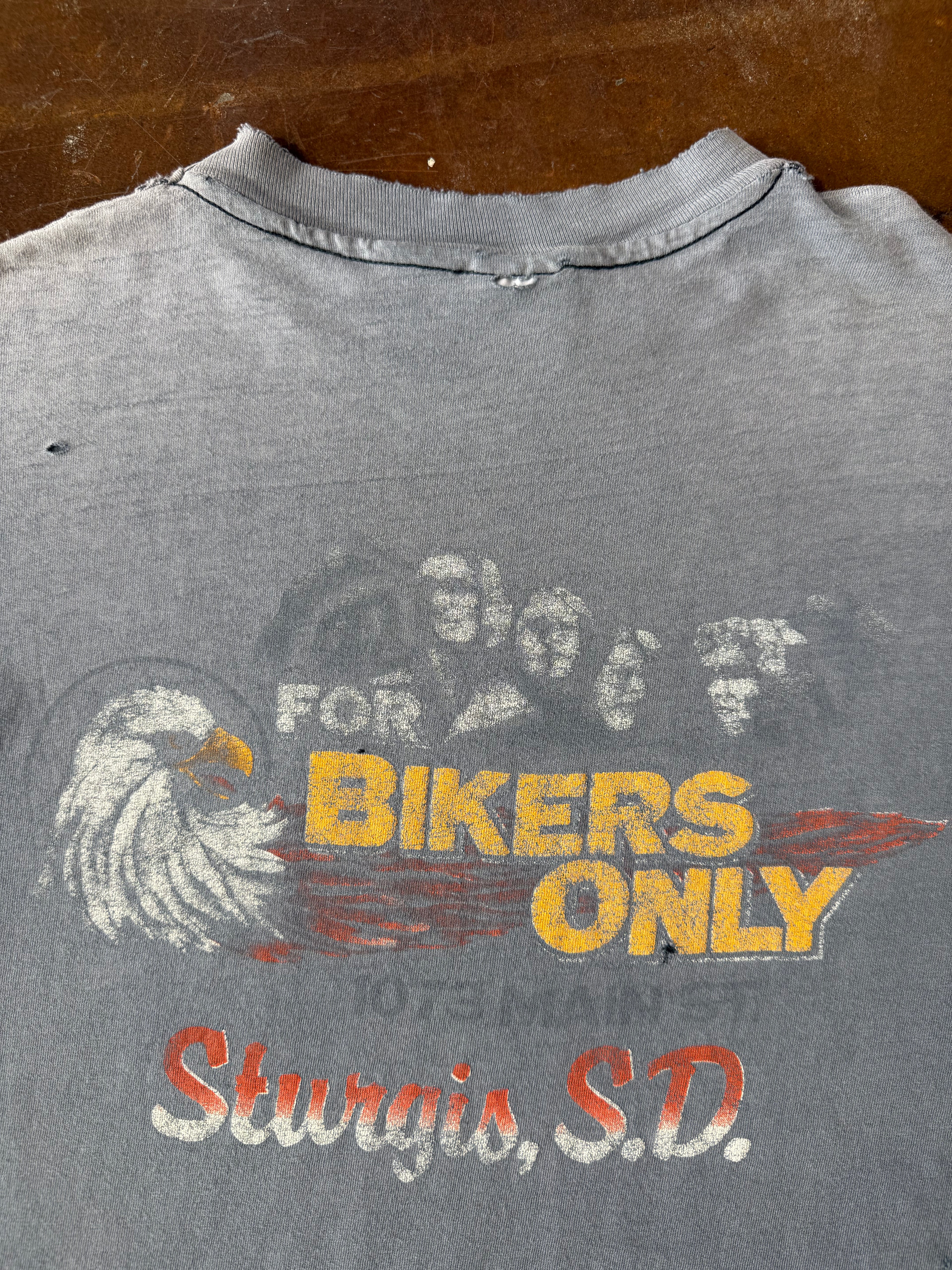1989 faded Sturgis Black Hills Rally "bikers monument" biker shirt (LARGE)