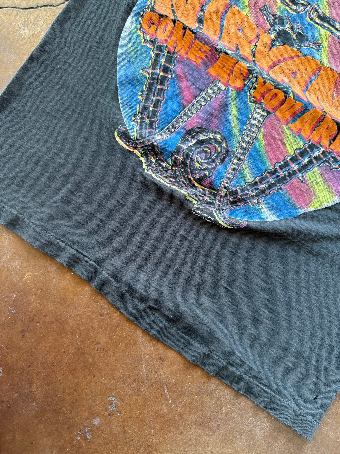 1992 Nirvana "come as you are" nevermind band shirt (LARGE)