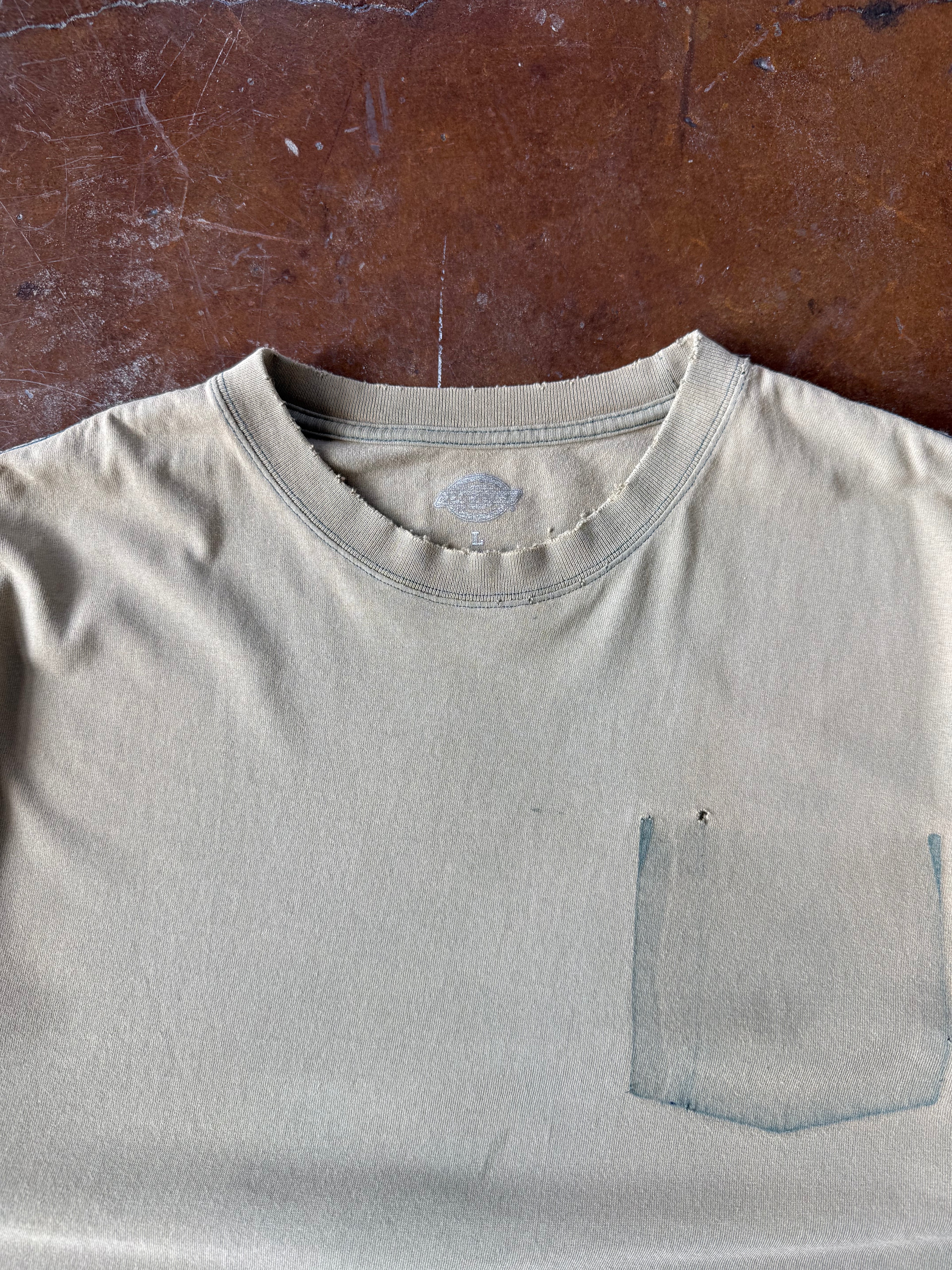 2000s faded Dickies Ghost pocket shirt (LARGE)