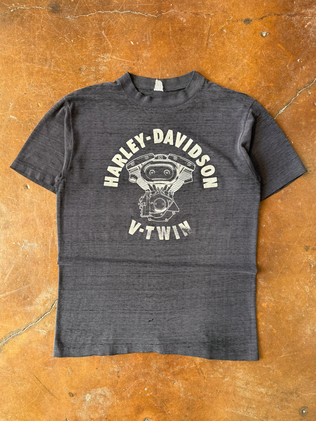 80s Harley Davidson "v-twin" biker shirt (LARGE)