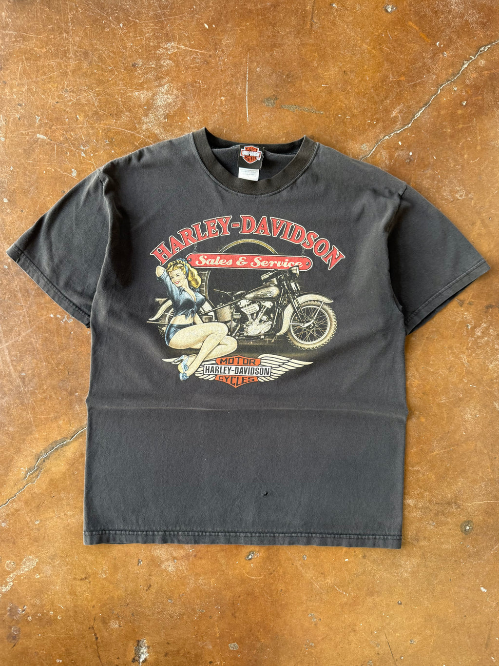 2000s Harley Davidson "pin-up girl" biker shirt (LARGE)