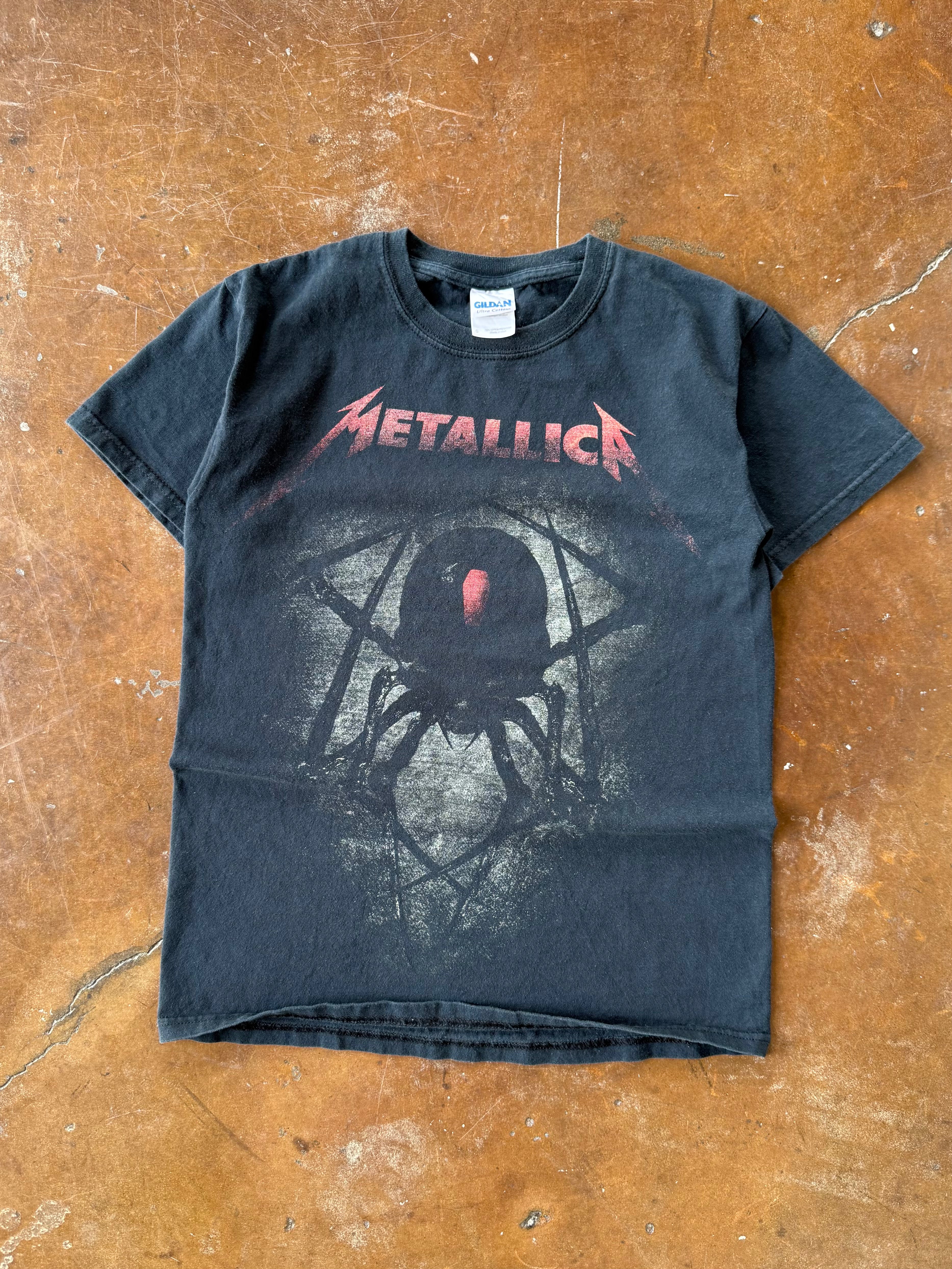 2000s Metallica "black widow" band shirt (SMALL)