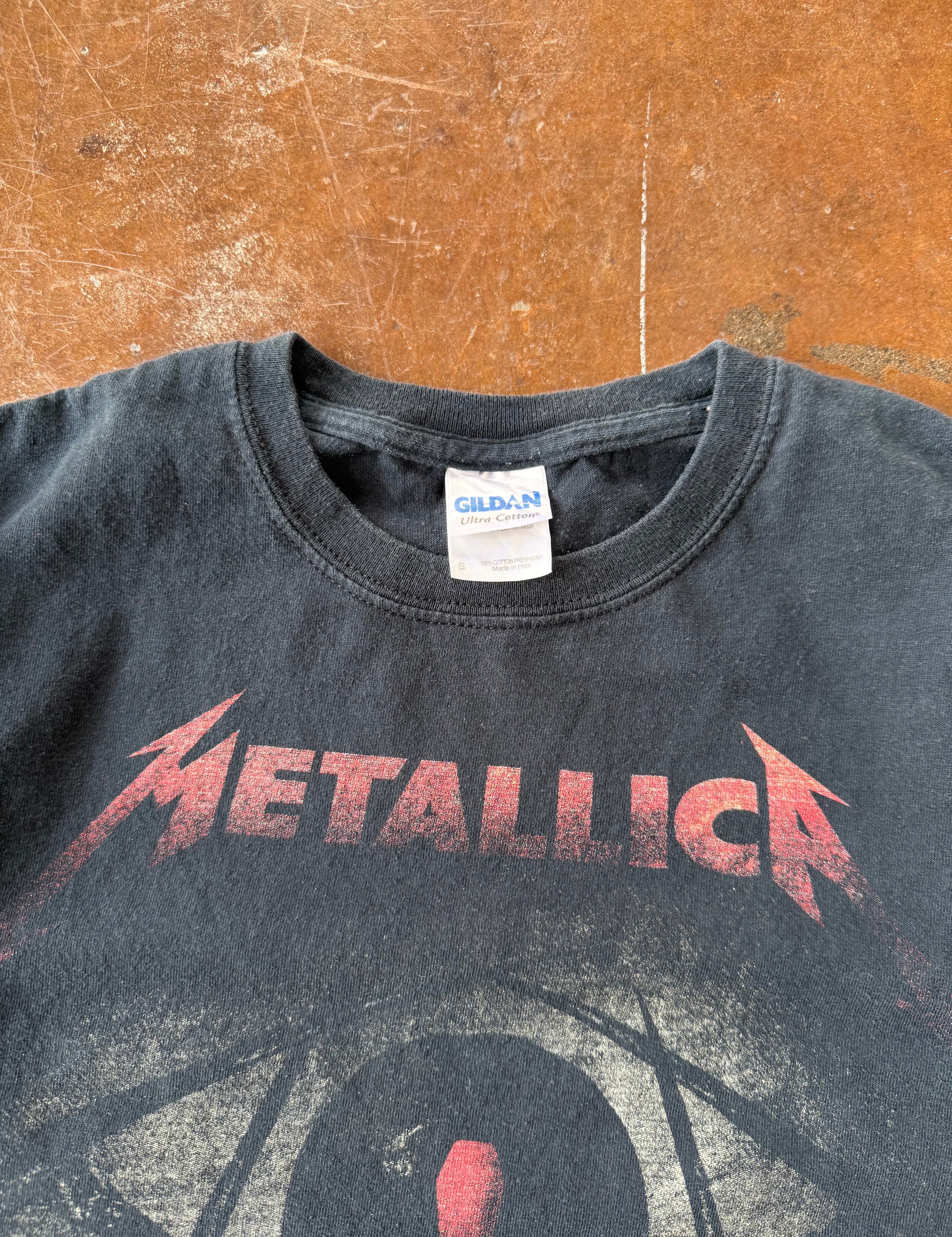 2000s Metallica "black widow" band shirt (SMALL)