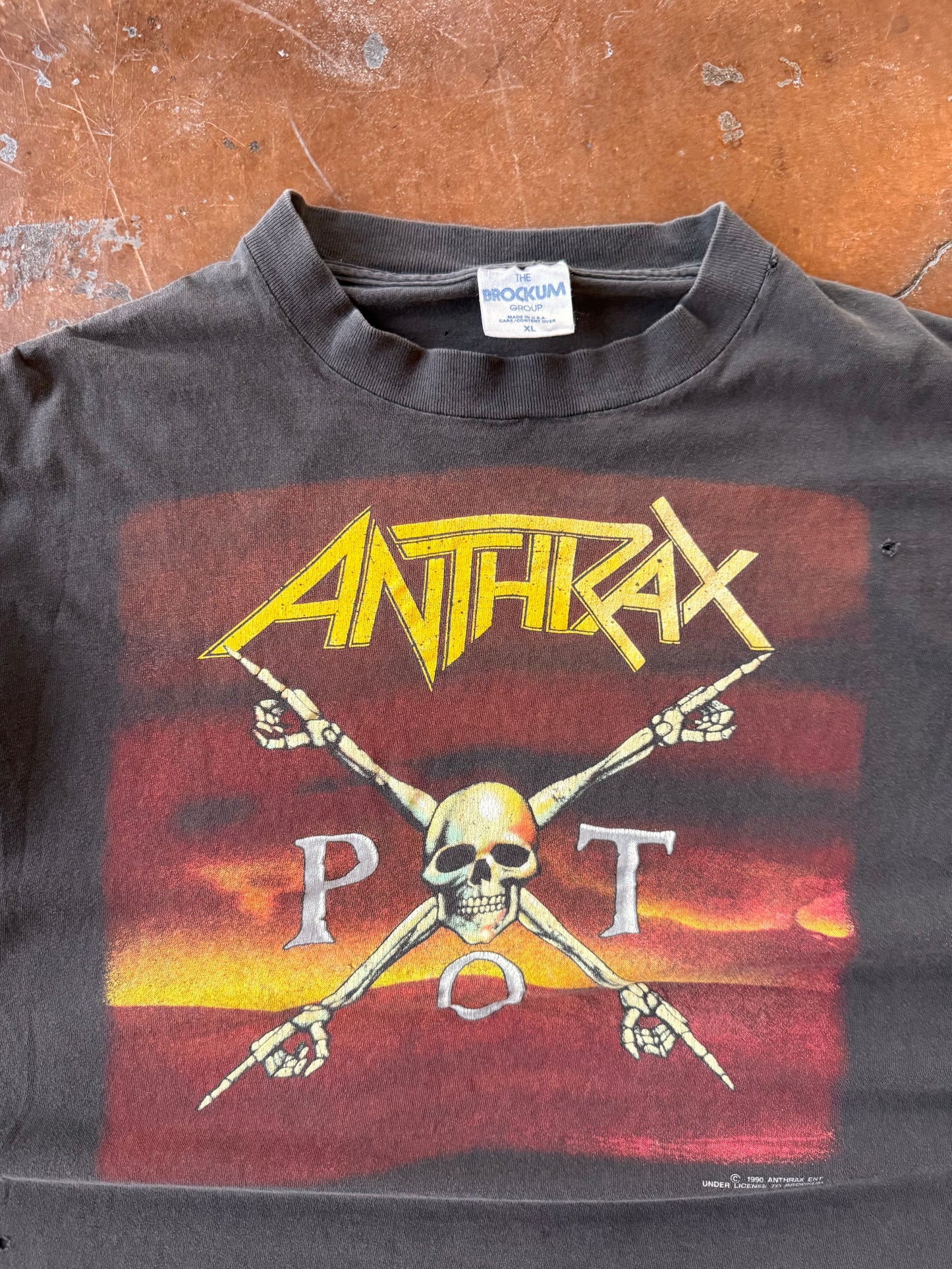 1990 lightly distressed Anthrax "persistence of time" band shirt (XL)