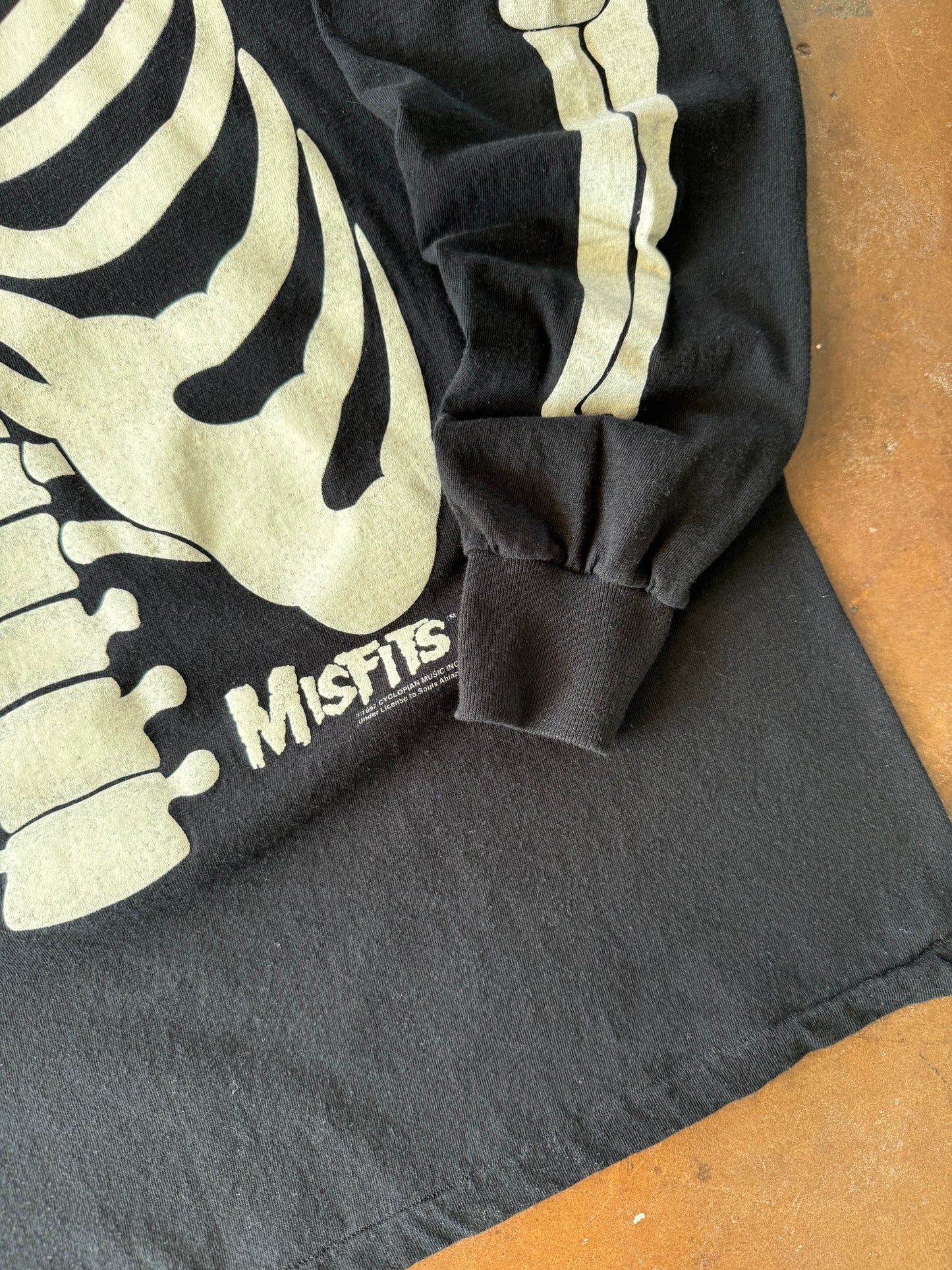 1997 Misfits "skeleton" band longsleeve shirt (XL)