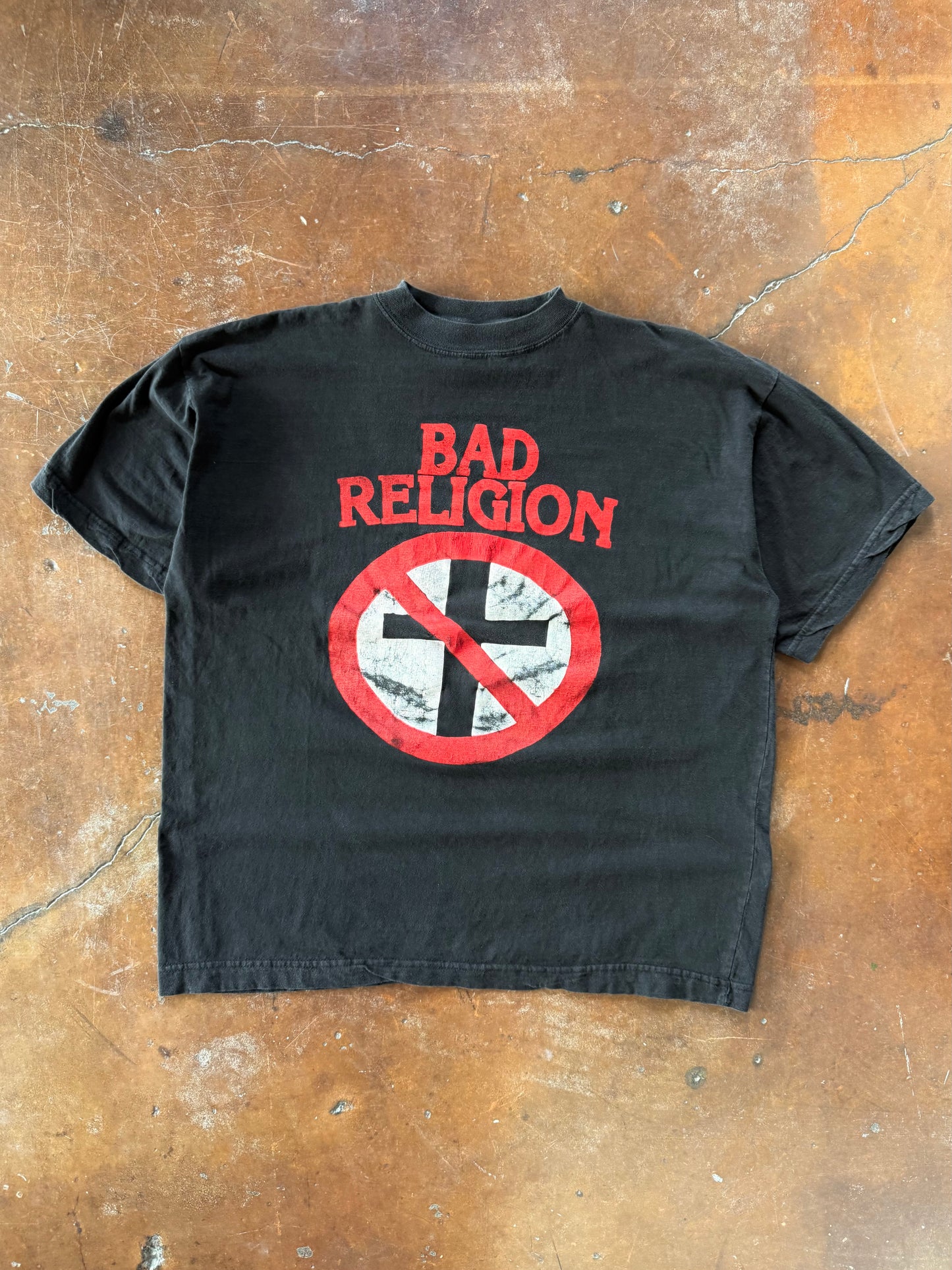 90s Bad Religion "cross" band shirt (XL)
