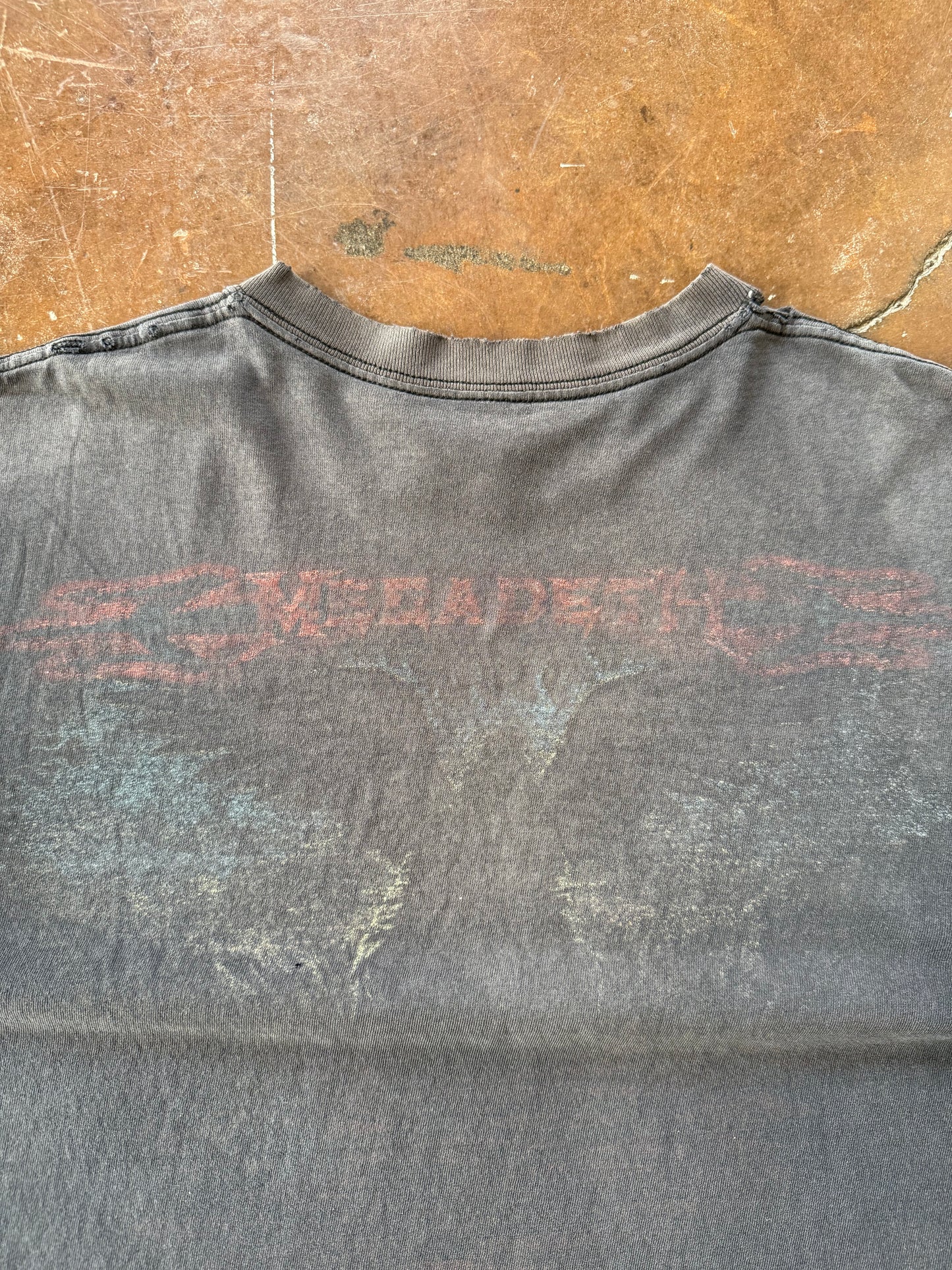 90s faded Megadeth band shirt (LARGE)