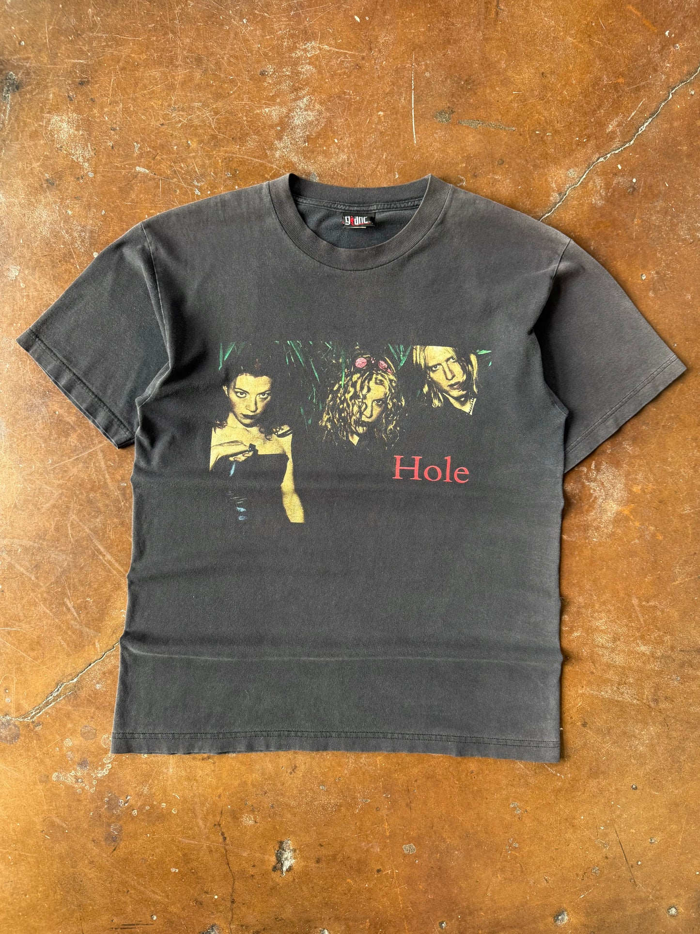 1999 Hole "celebrity" world tour shirt (LARGE)