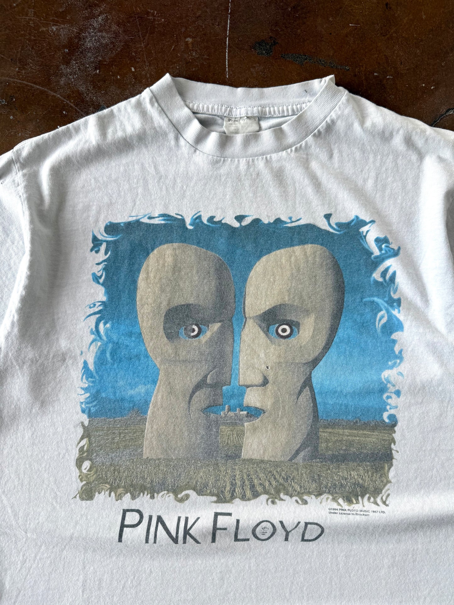1994 Pink Floyd "division bell" tour band shirt (LARGE)