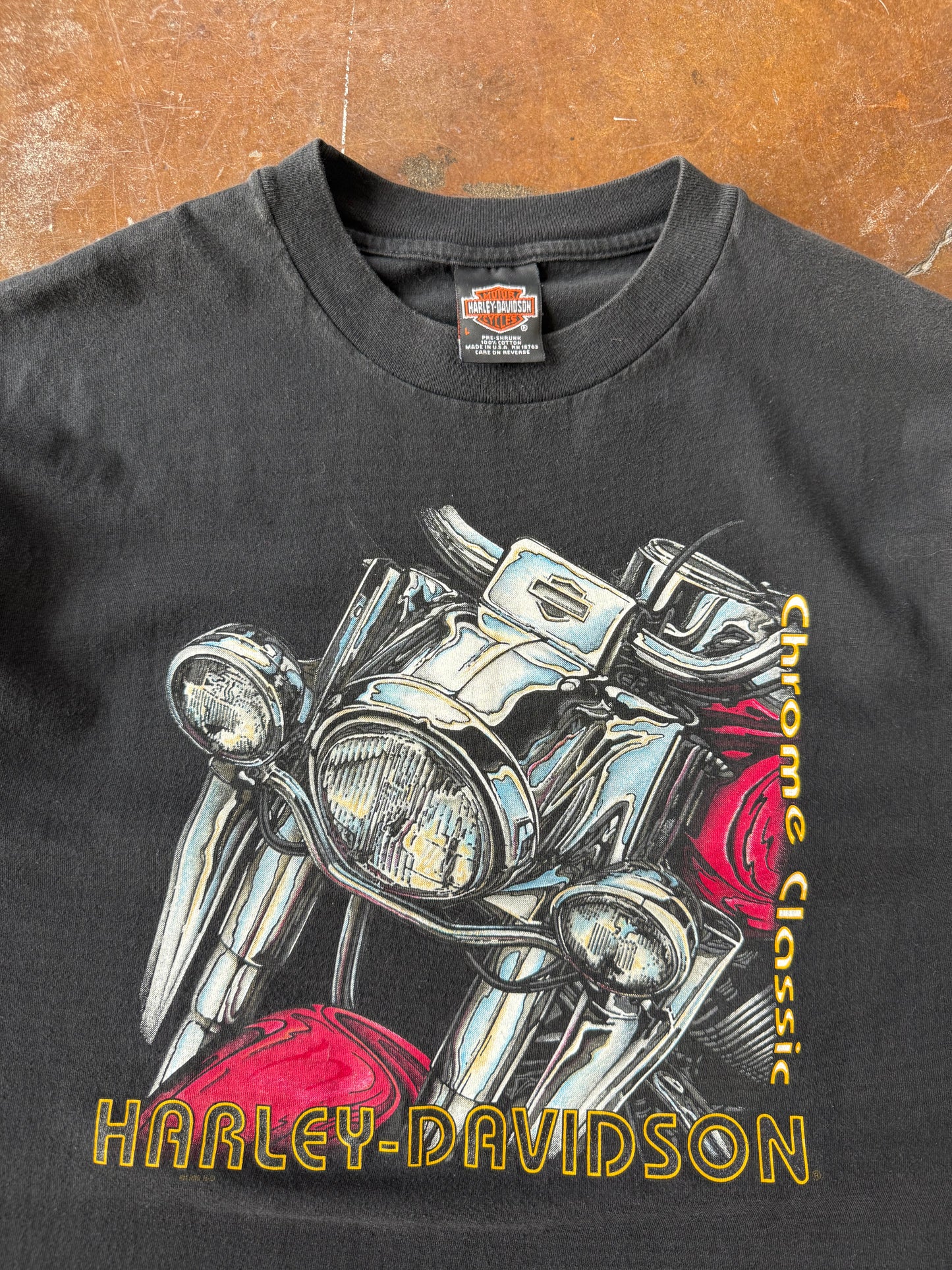 90s Harley Davidson "chrome classic" biker shirt (LARGE)