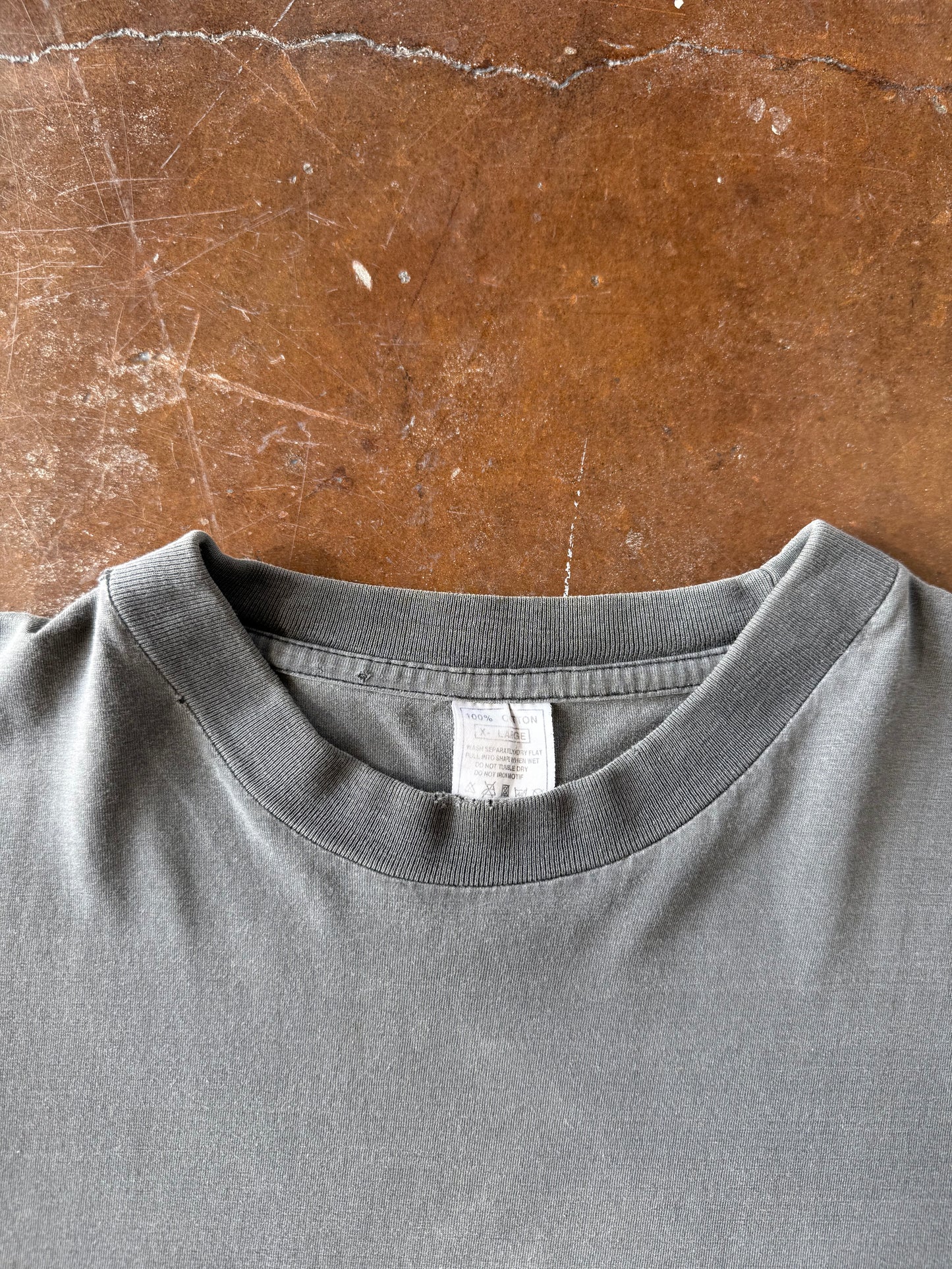 1997 faded & lightly distressed Pantera "snakebite stout" euro band shirt (XL)