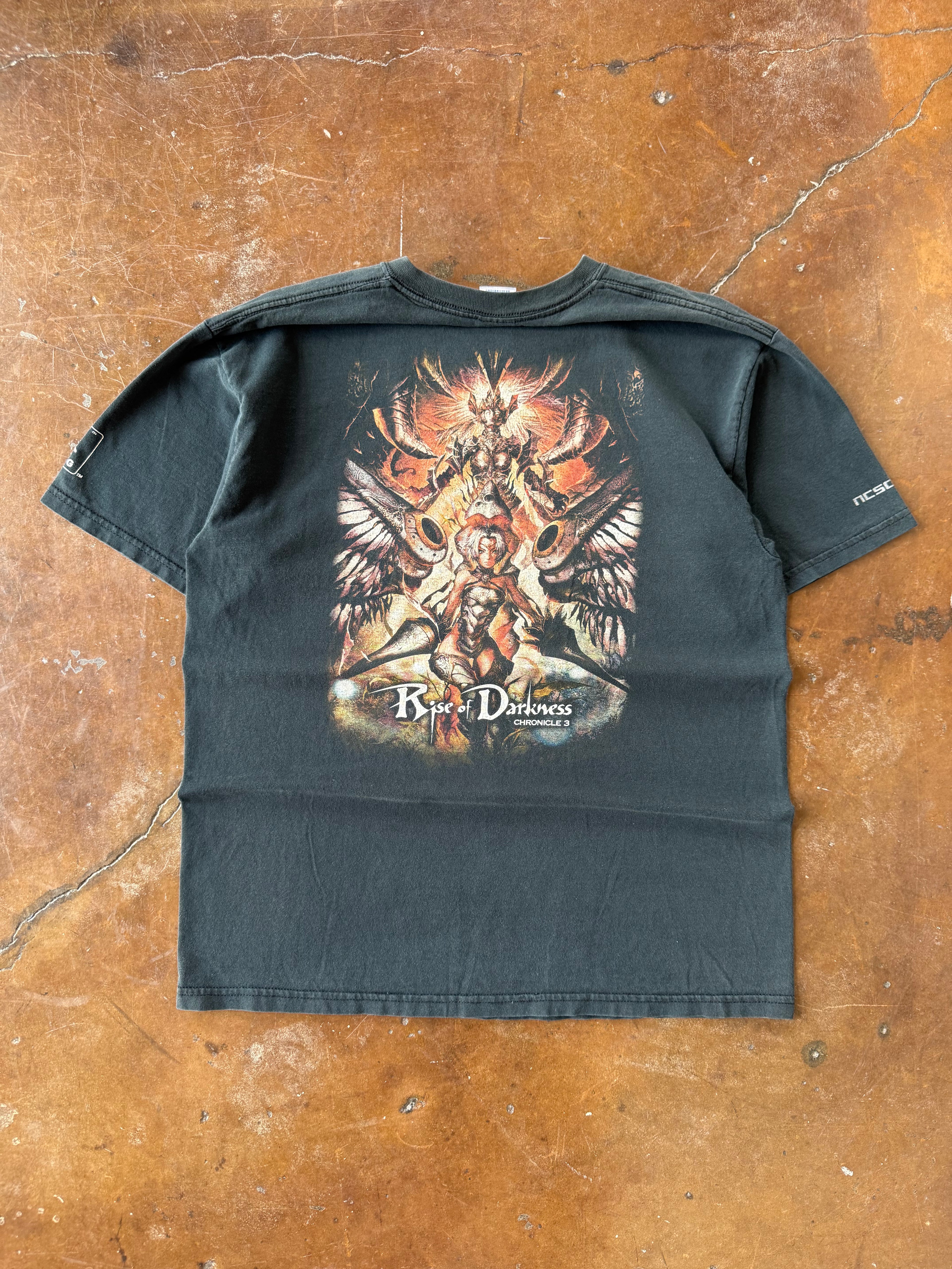 2000s Lineage "the chaotic chronicle" rise of darkness video game shirt (LARGE)