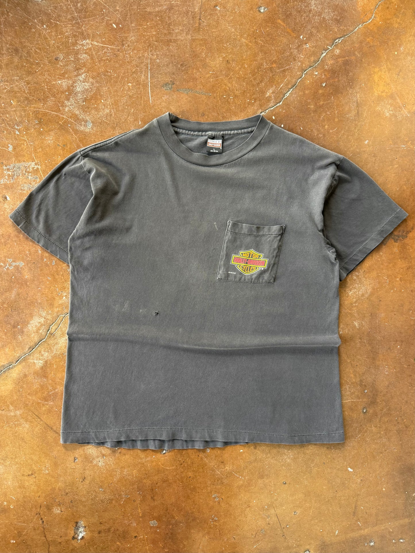 90s Harley Davidson "leader of the pack" pocket shirt (LARGE)