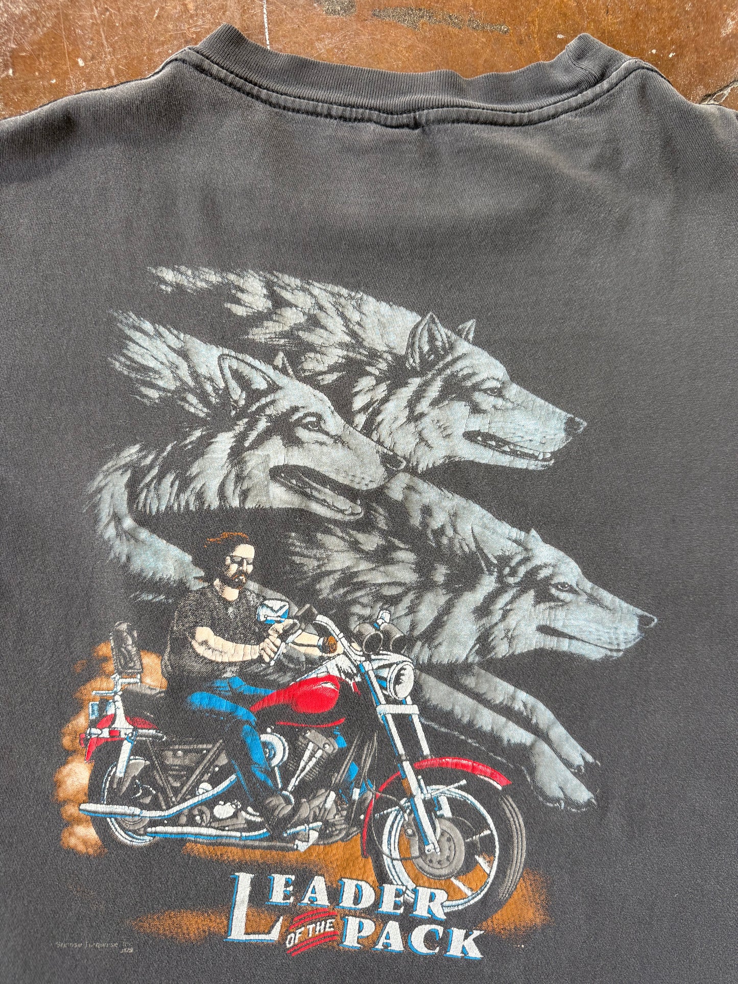 90s Harley Davidson "leader of the pack" pocket shirt (LARGE)