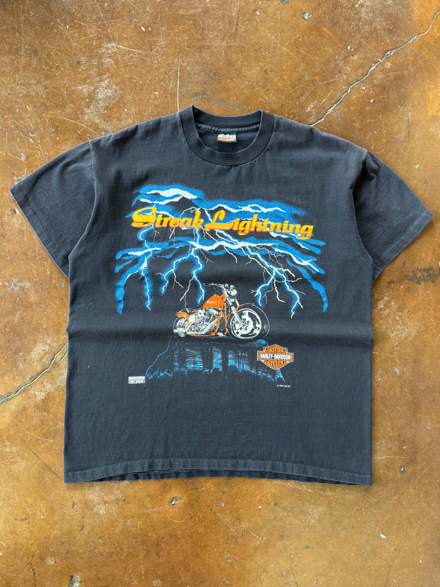 90s Harley Davidson "streak lightning" biker shirt (LARGE)