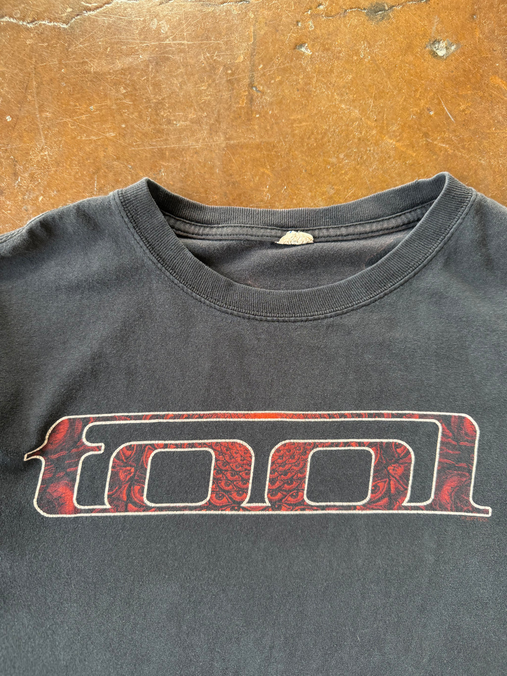 2000s Tool "vortex" band shirt (MEDIUM)