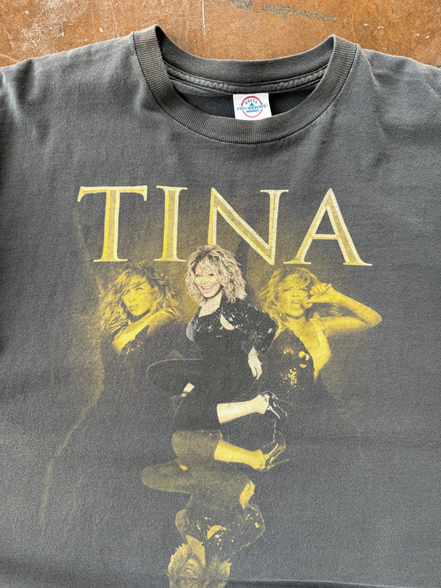 2000s Tina Turner "live in concert" shirt (XXL)