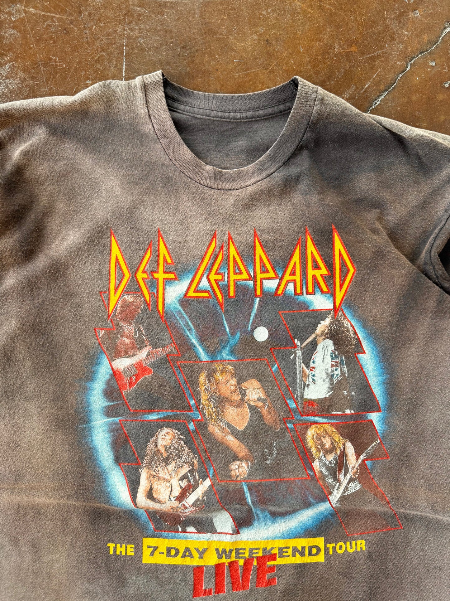 90s faded Def Leppard "7-day weekend live" euro tour shirt (LARGE)