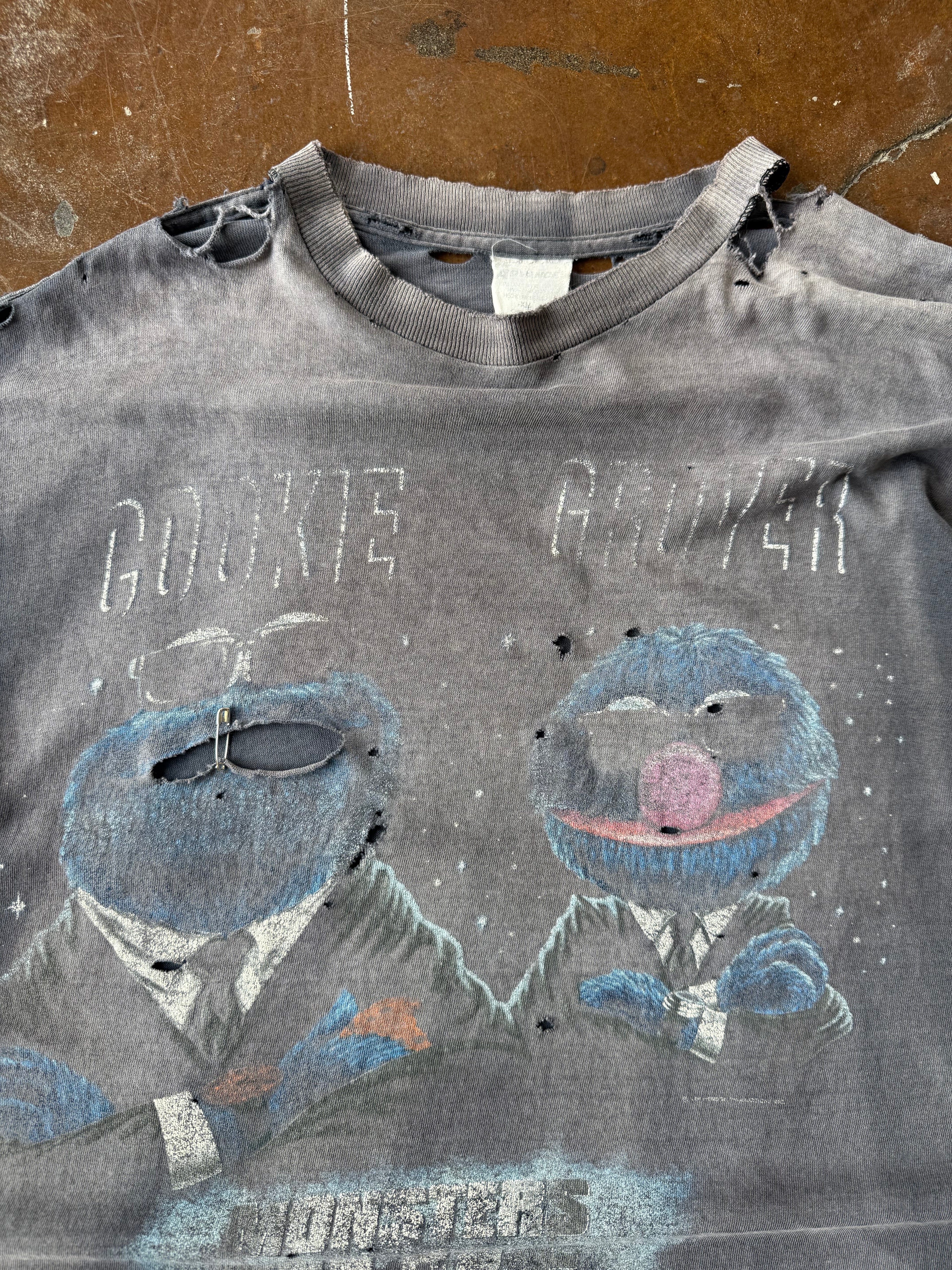 90s faded & distressed Cookie Monster & Grover "men in black" parody shirt (XL)