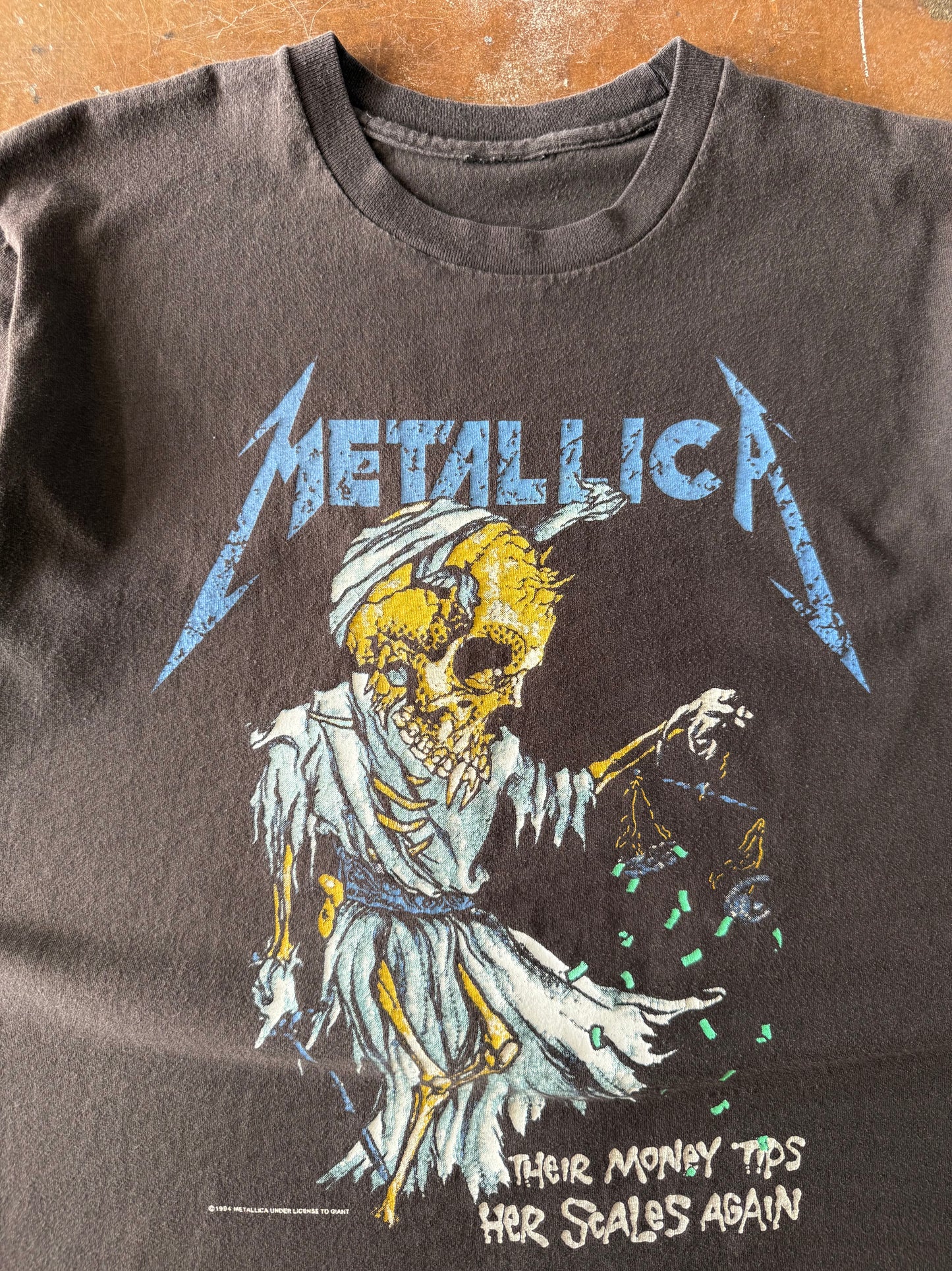 1994 Metallica "doris / their money tips her scales again" band shirt (LARGE)