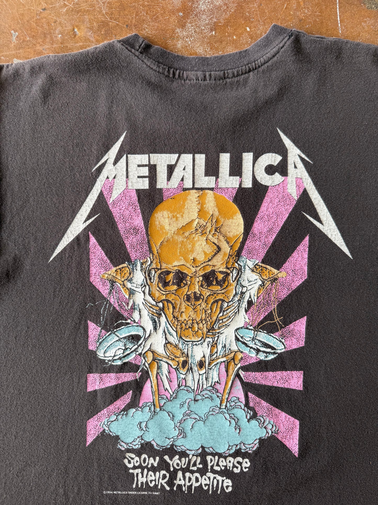 1994 Metallica "doris / their money tips her scales again" band shirt (LARGE)