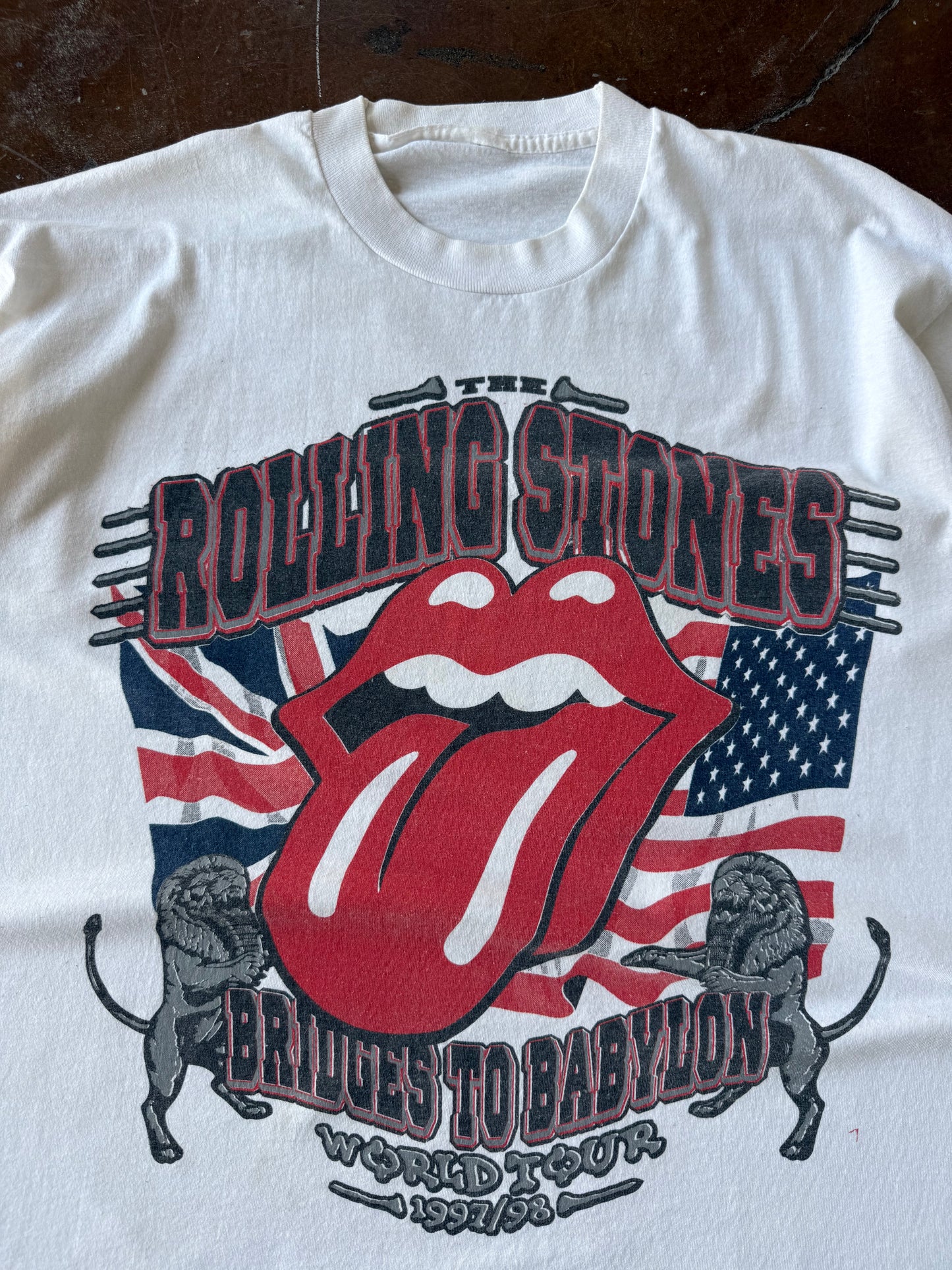 1997 Rolling Stones "bridges to babylon" tour shirt (XL)