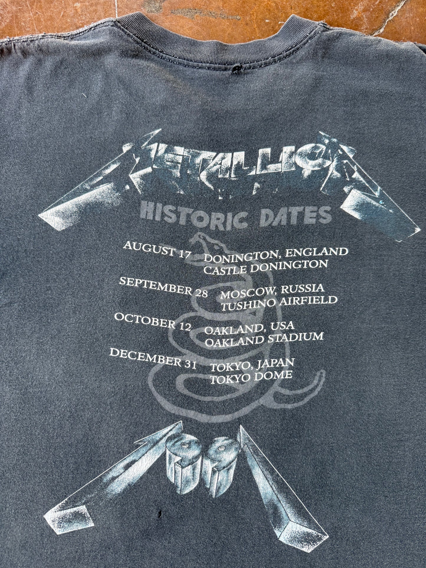 1991 distressed Metallica "portraits" band shirt (XL)