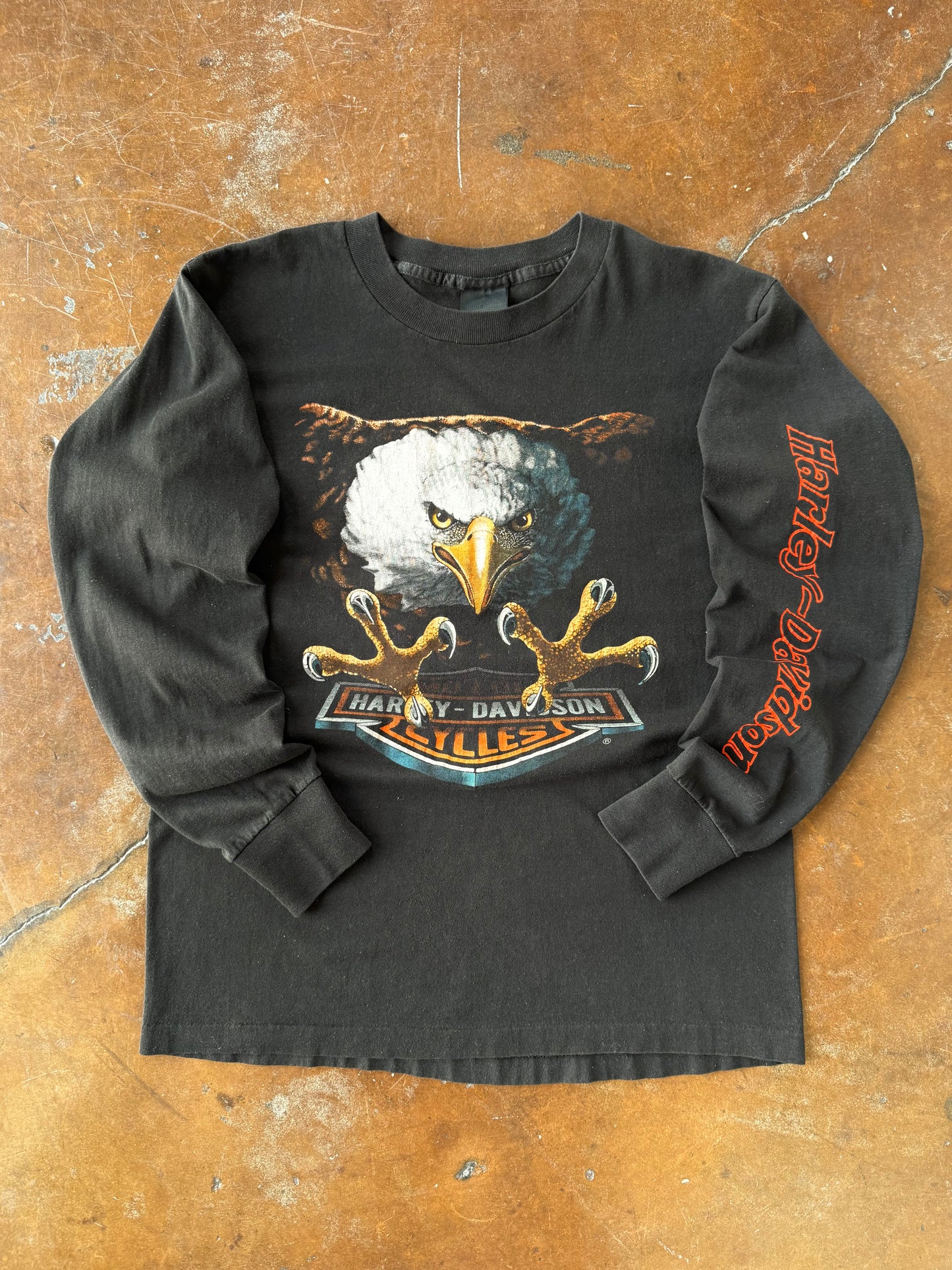 80s Harley Davidson "eagle logo" 3D emblem longsleeve shirt (LARGE)