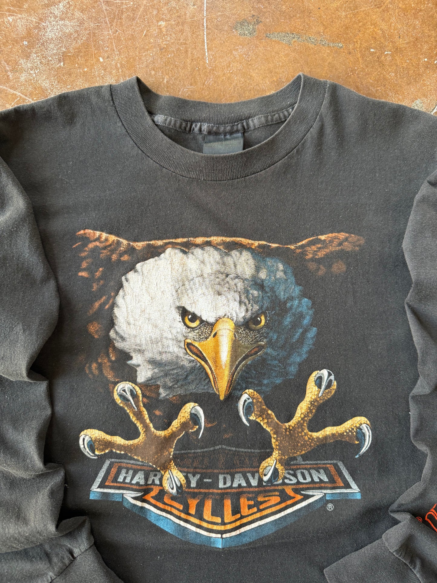80s Harley Davidson "eagle logo" 3D emblem longsleeve shirt (LARGE)