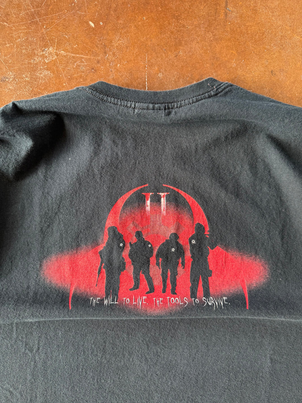 2009 Outbreak Omega PC video game shirt (XL)