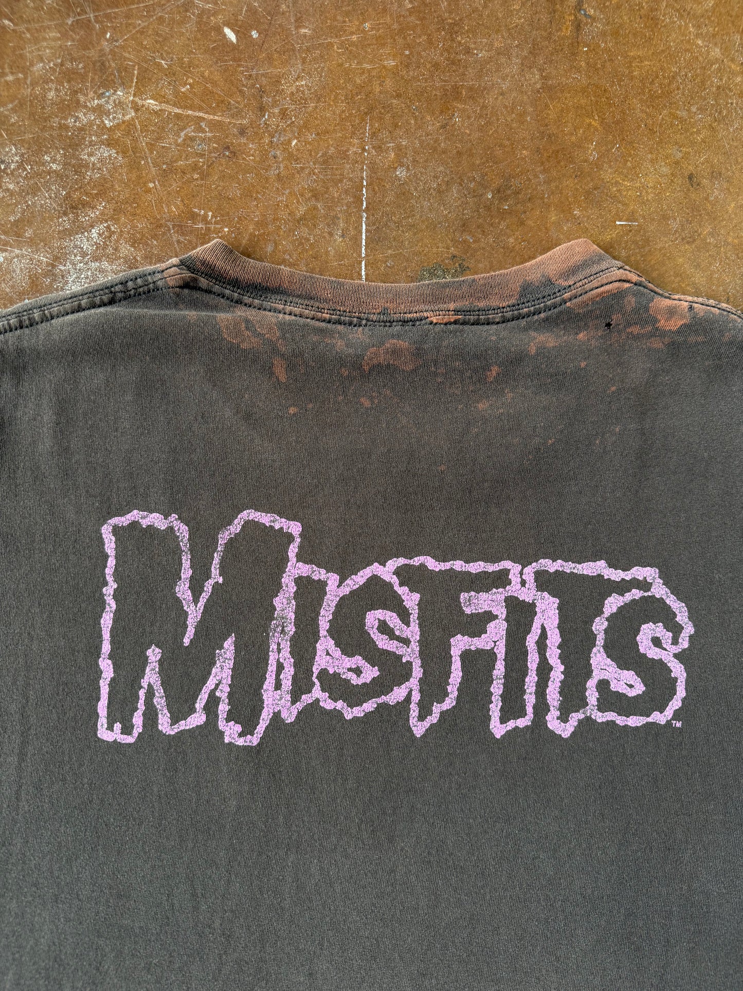 2002 faded & distressed Misifts "wolf's blood" band shirt (XL)