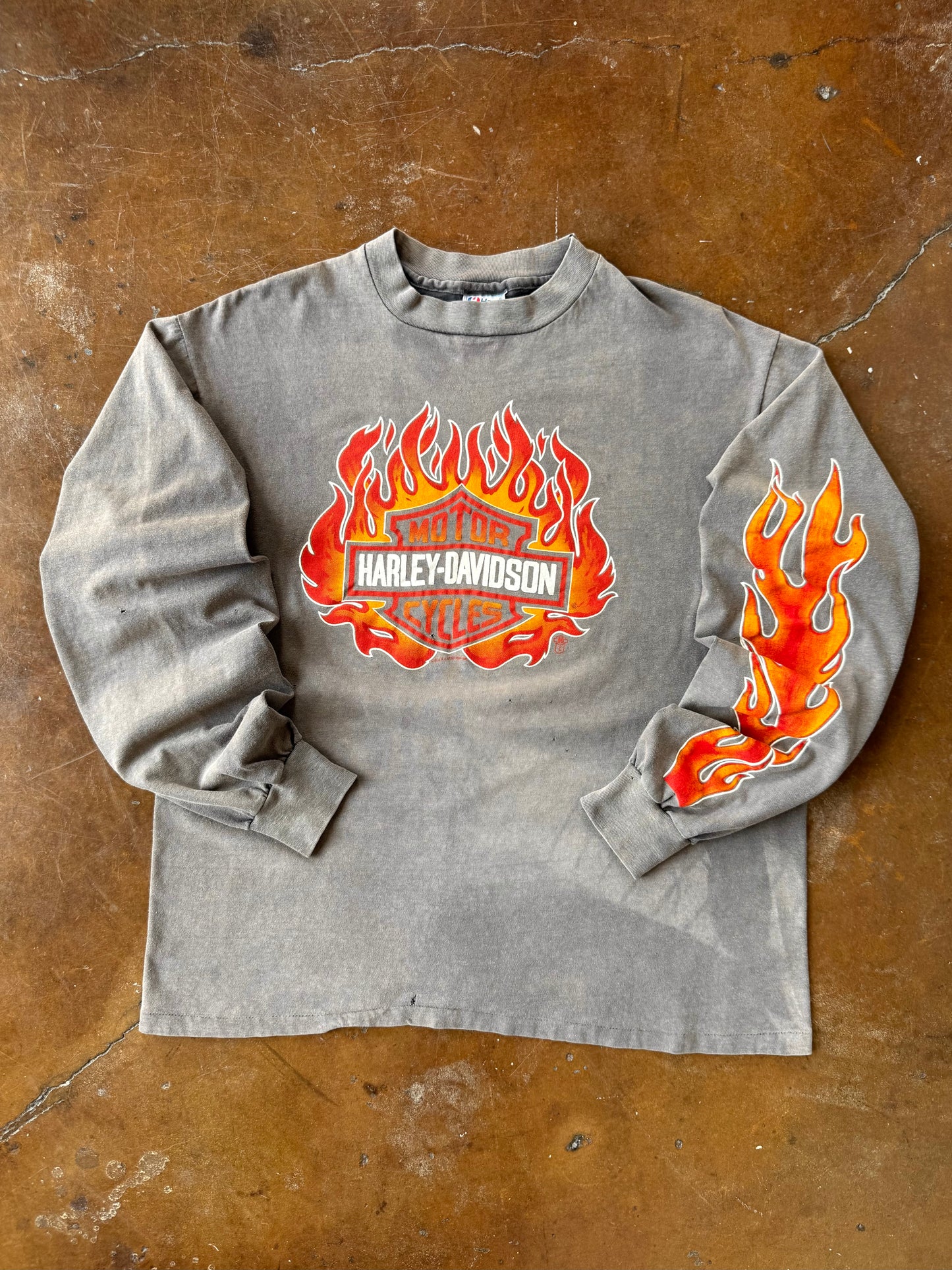 80s faded Harley Davidson "flame ball" biker longsleeve shirt (XL)