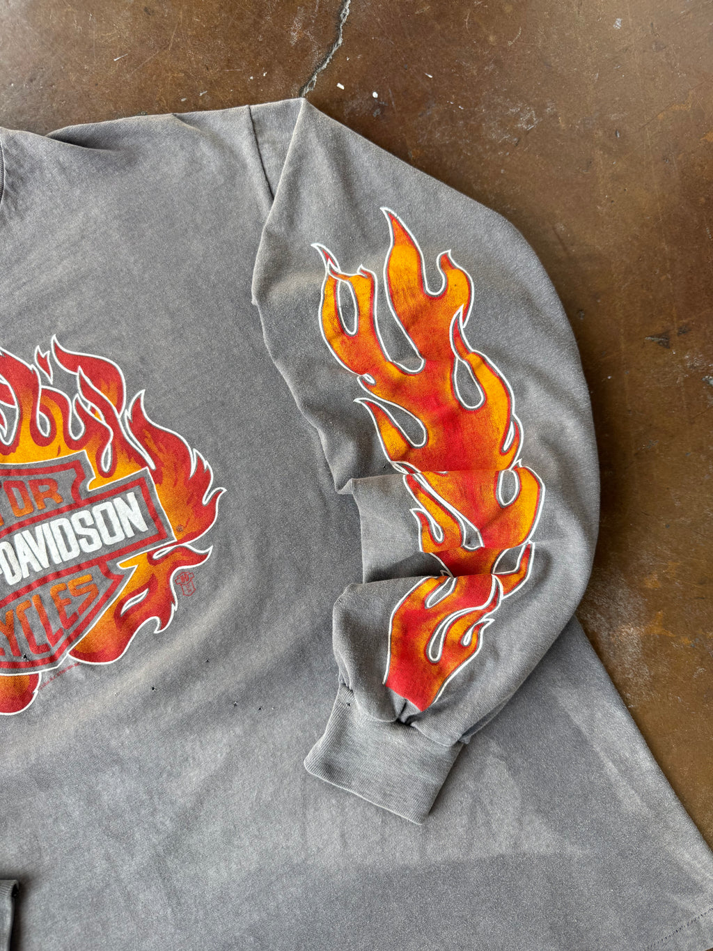 80s faded Harley Davidson "flame ball" biker longsleeve shirt (XL)